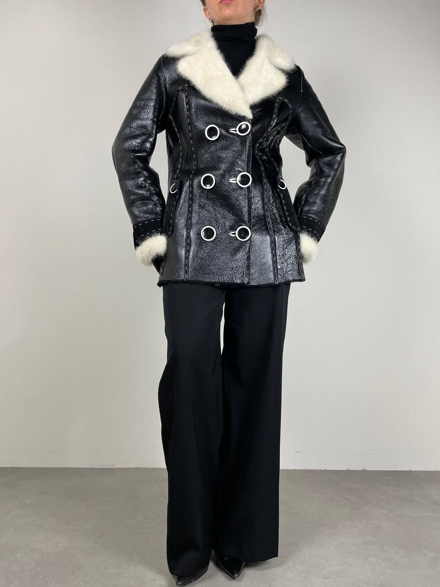 Shearling in pelle verniciata