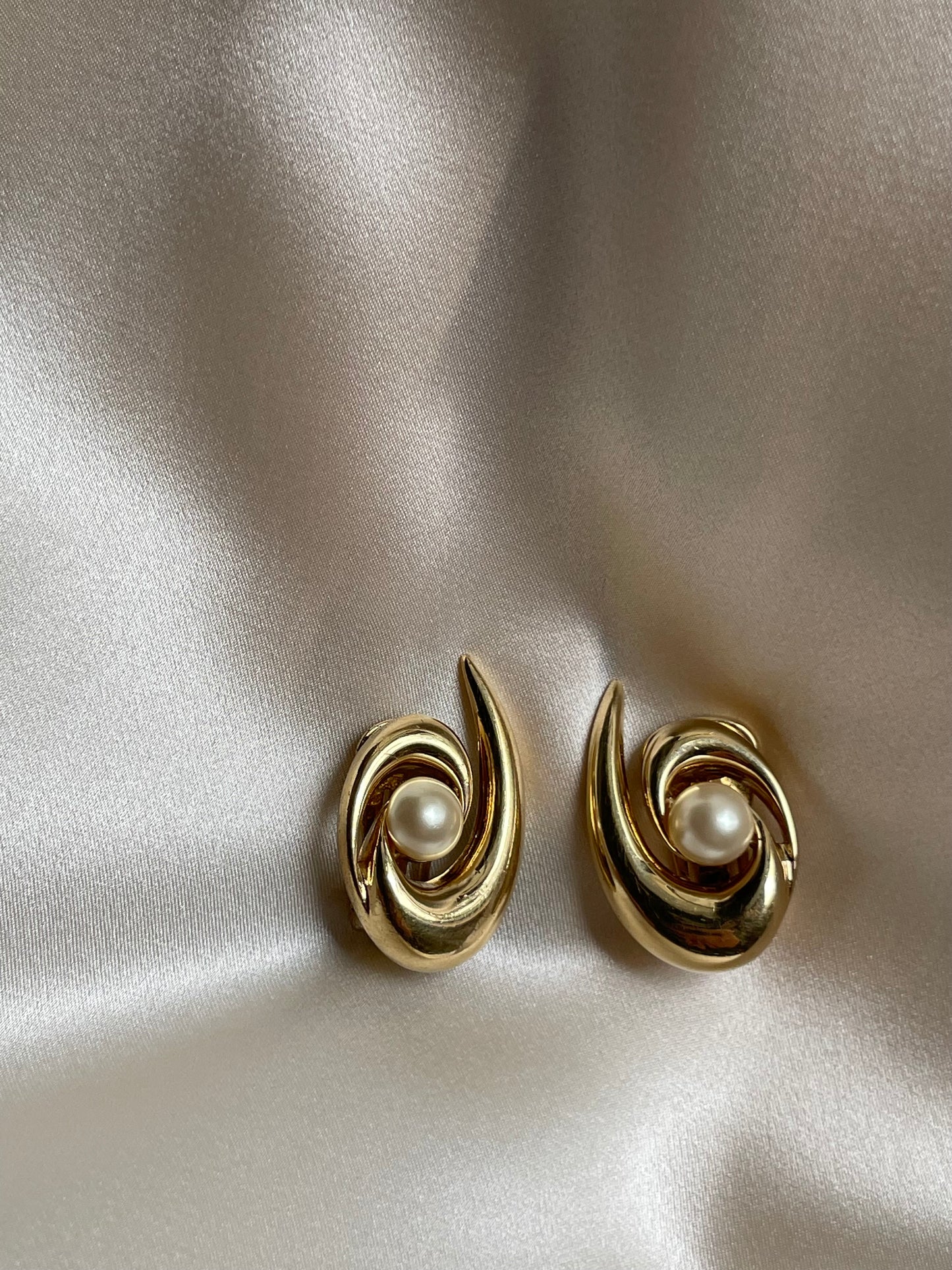 Orecchini vintage con perla