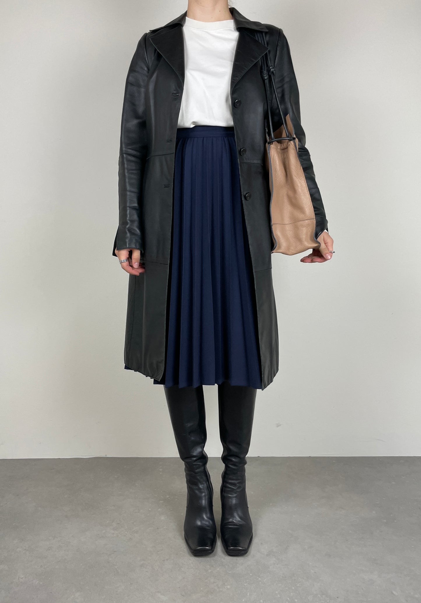 Knot leather bag