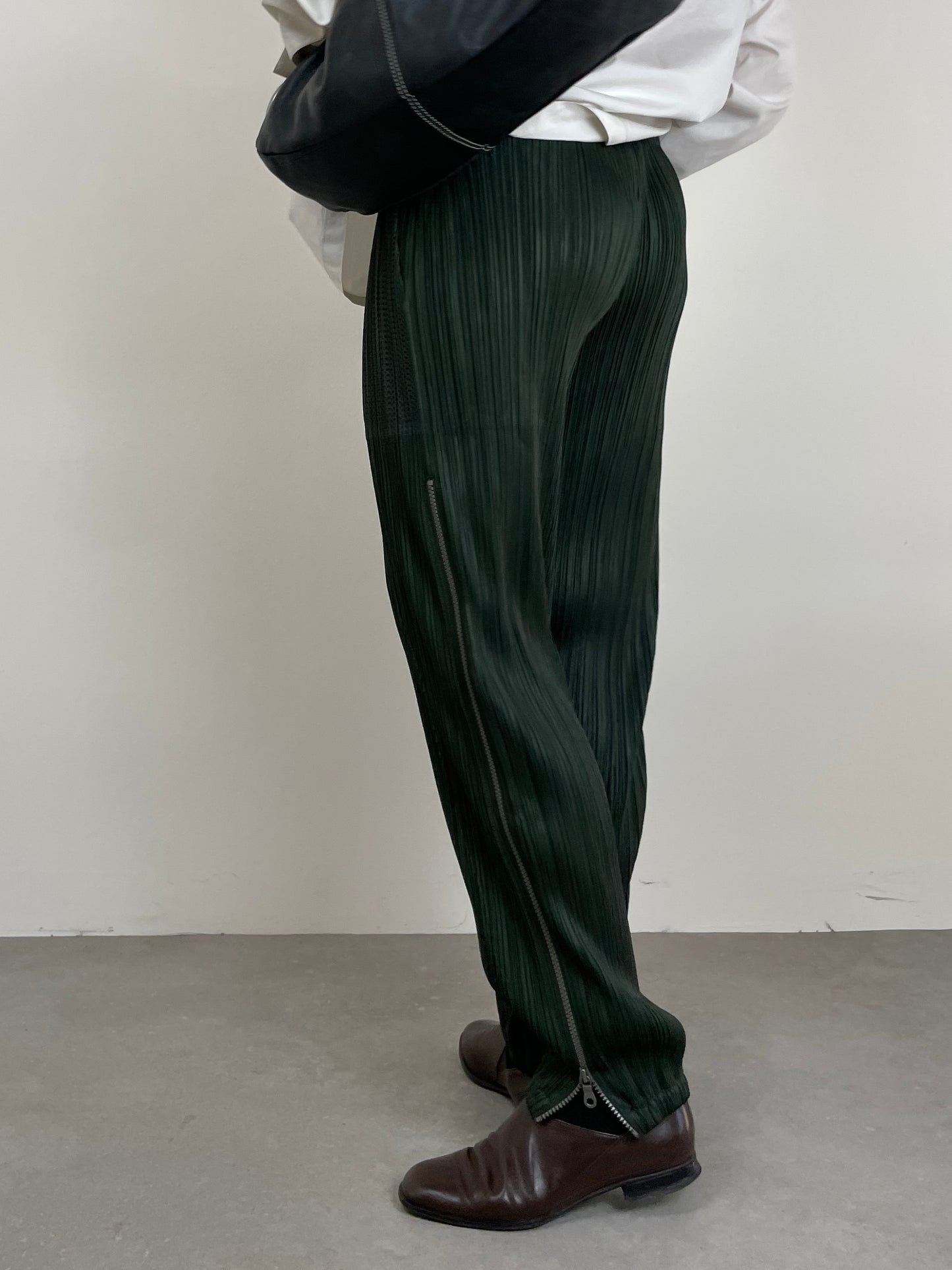 Pleats Please Issey Miyake pantaloni
