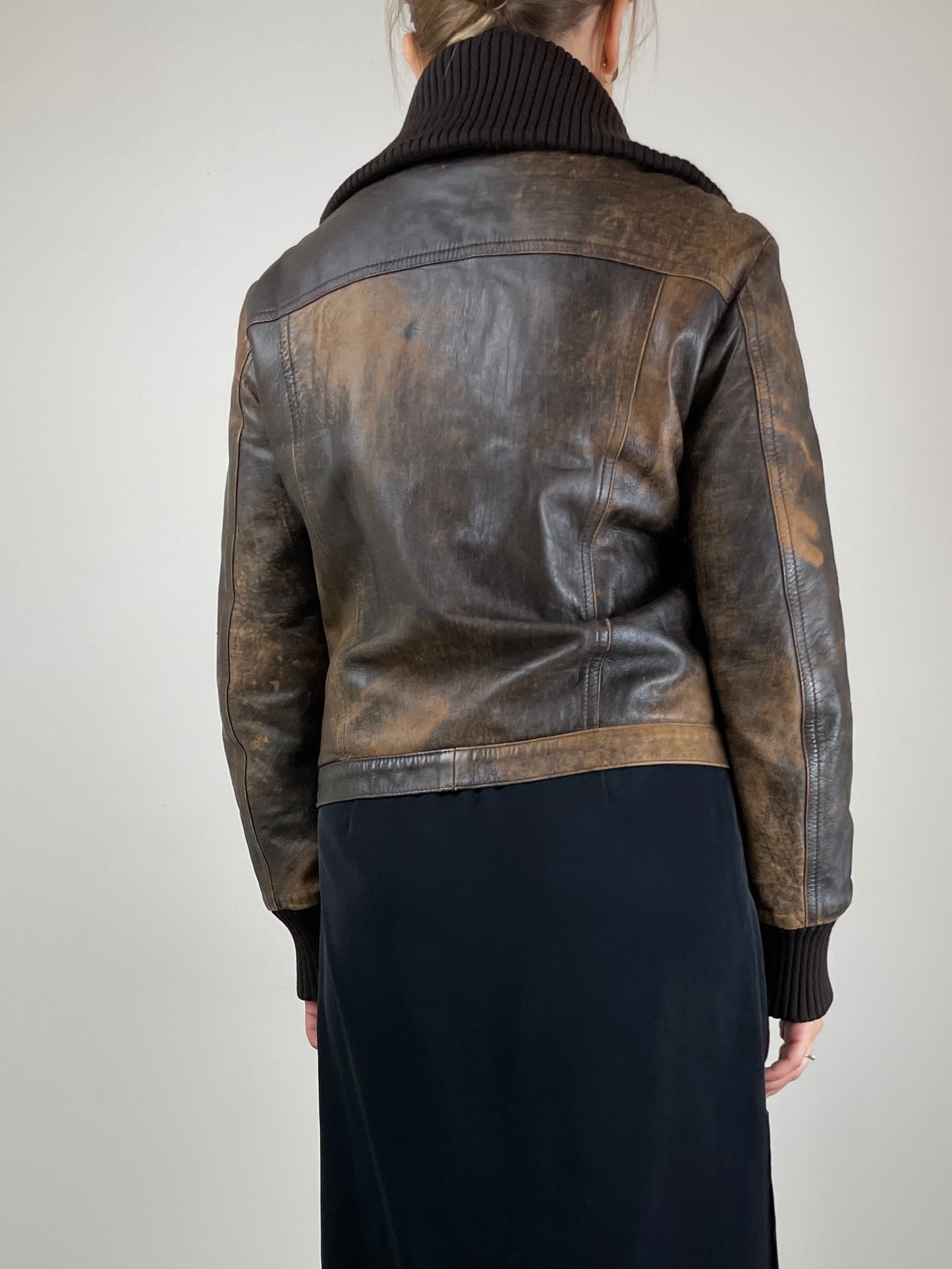 Bomber in vera pelle distressed by Iceberg