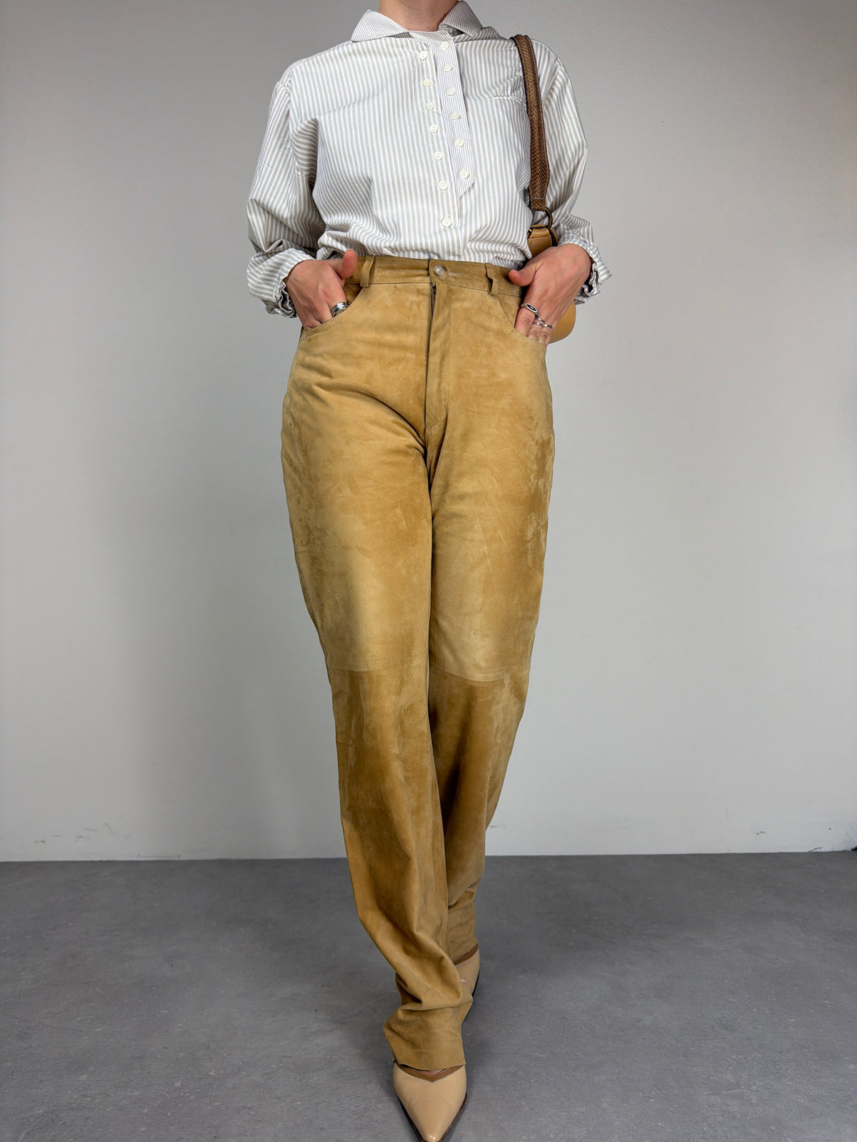 Pantalone in camoscio color cammello