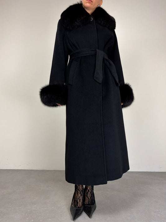 Cappotto vintage nero in lana con collo e polsini in pelliccia di volpe