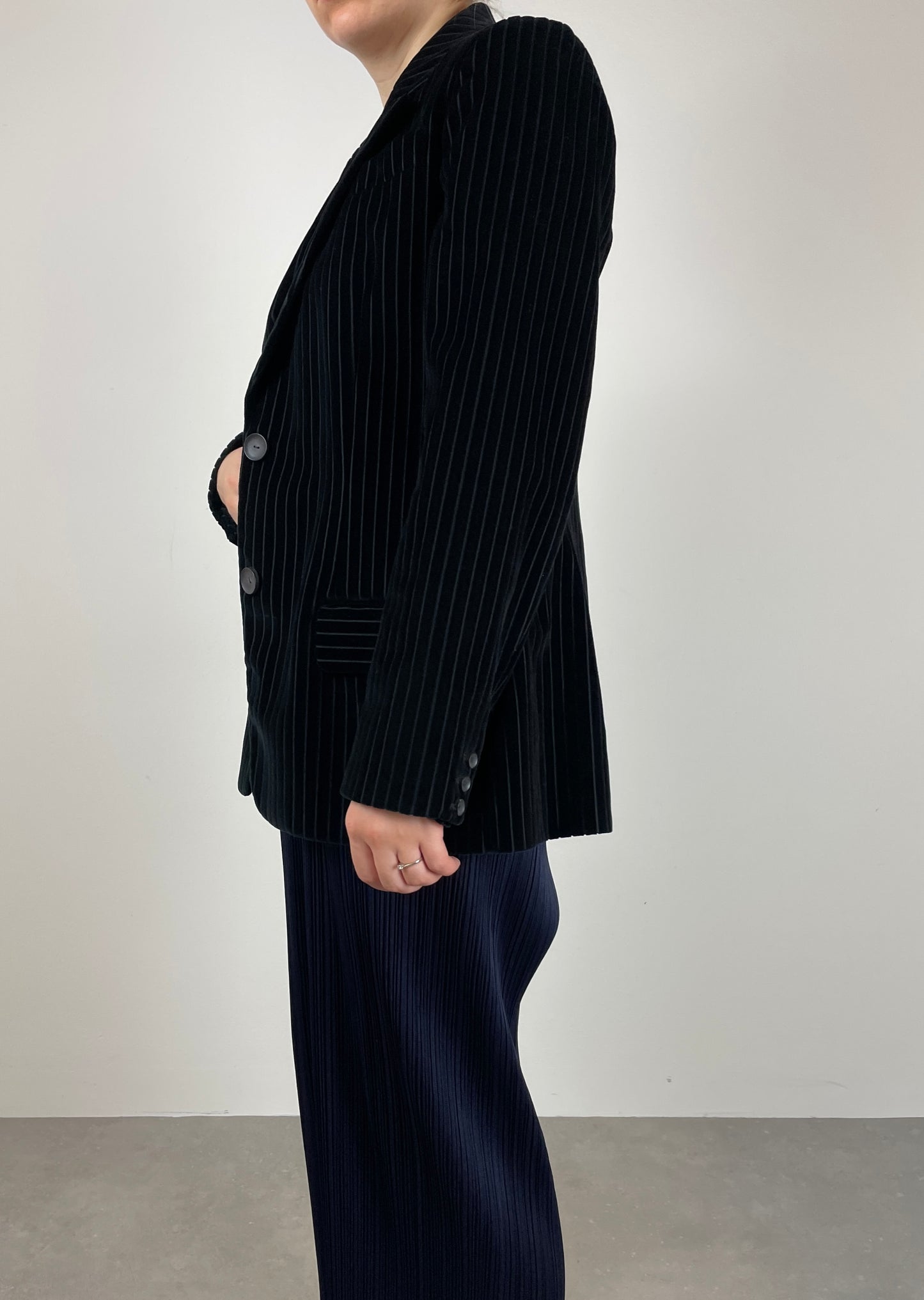 Genny velvet blazer