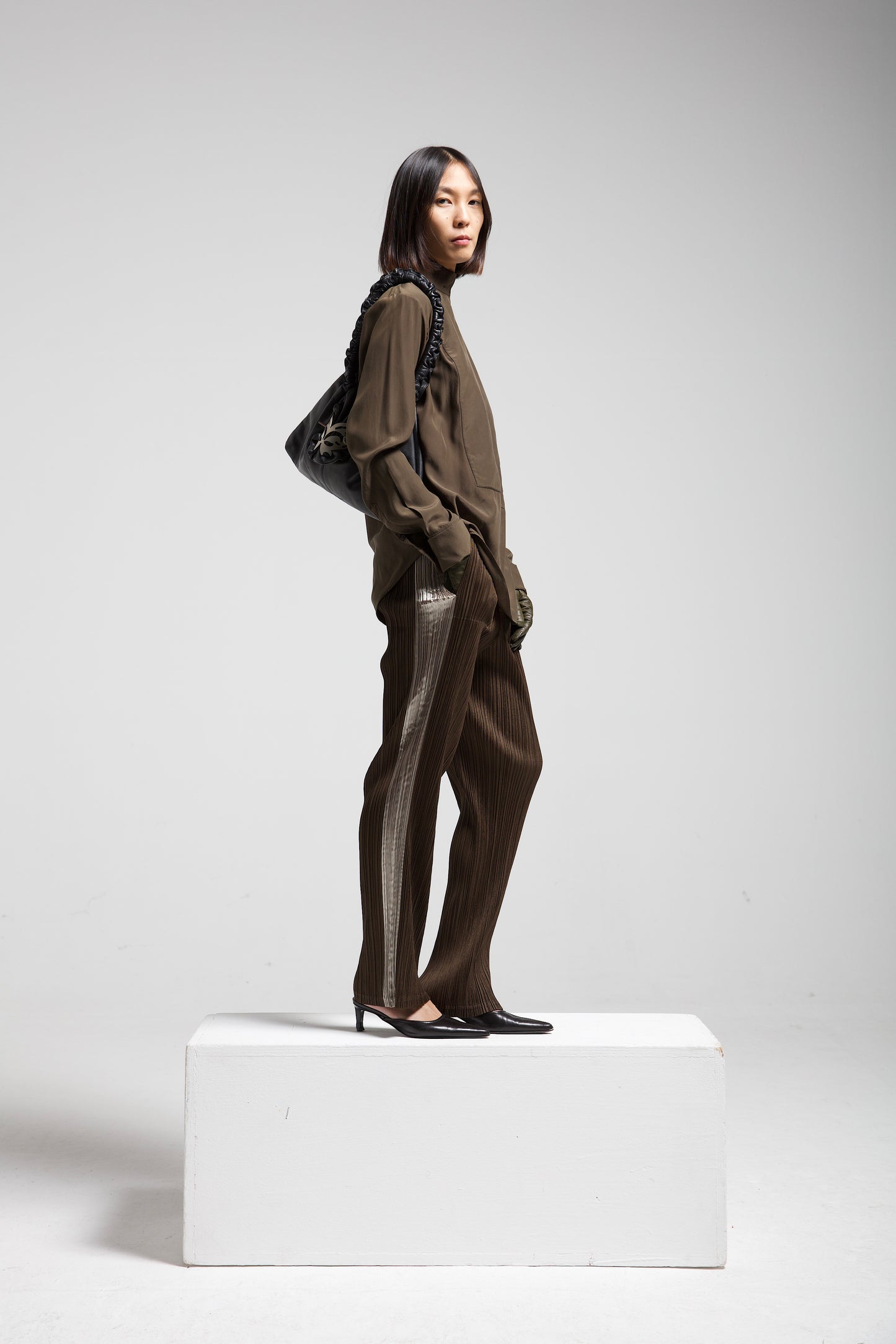 Pleats Please Issey Miyake pantaloni