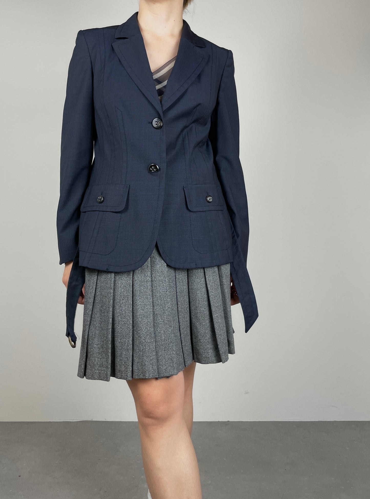 Blazer blu in lana con cintura