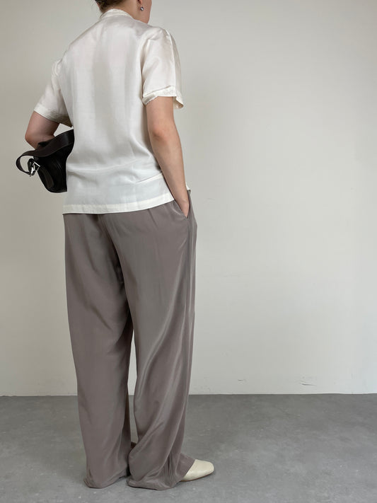Camicia con ricami in pura seta