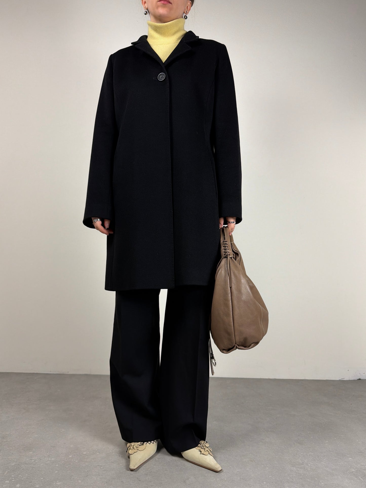 Cappotto in pura lana nera Loro Piana by Cinzia Rocca