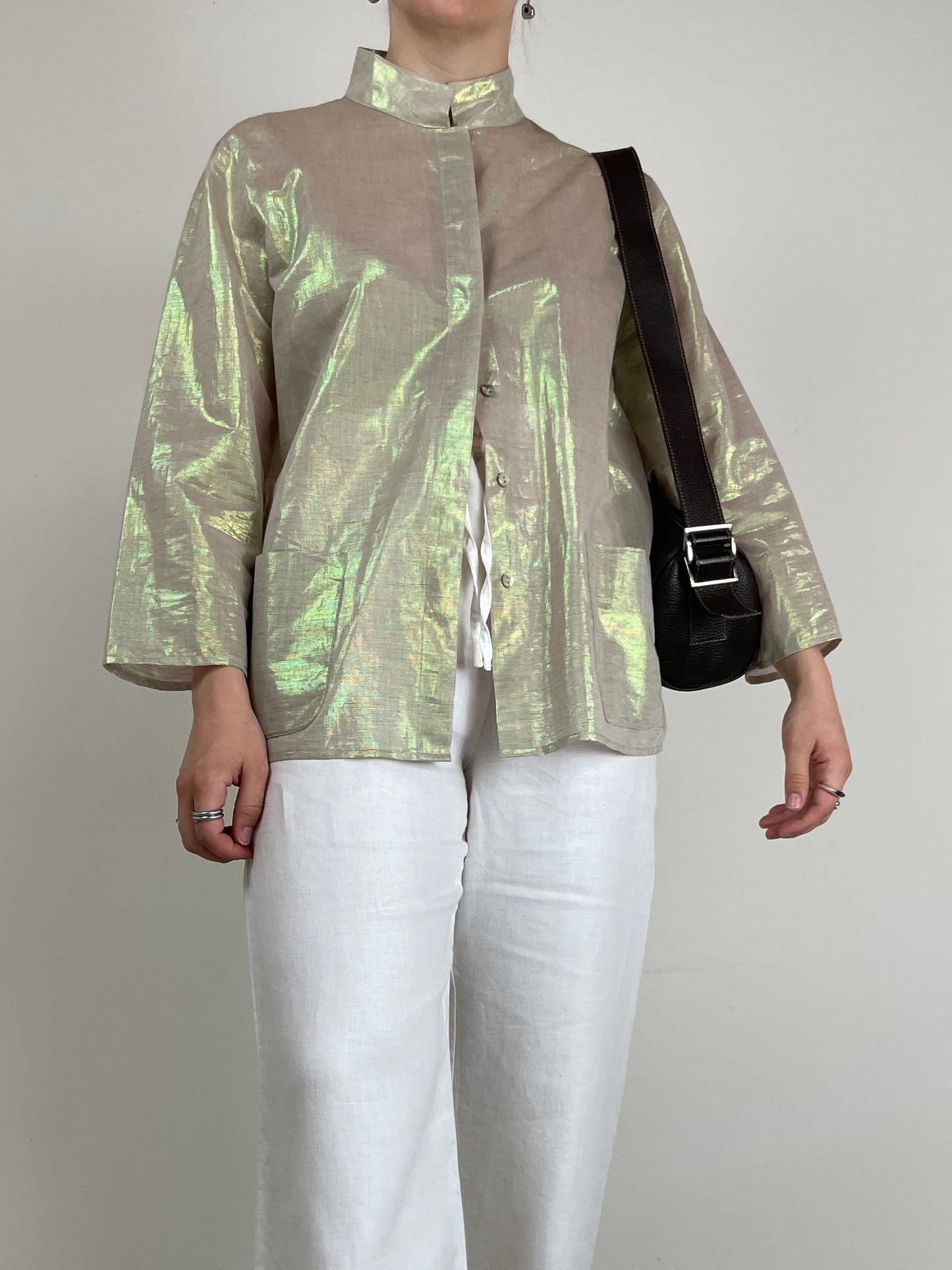 Camicia in misto cotone e lino con finitura iridescente