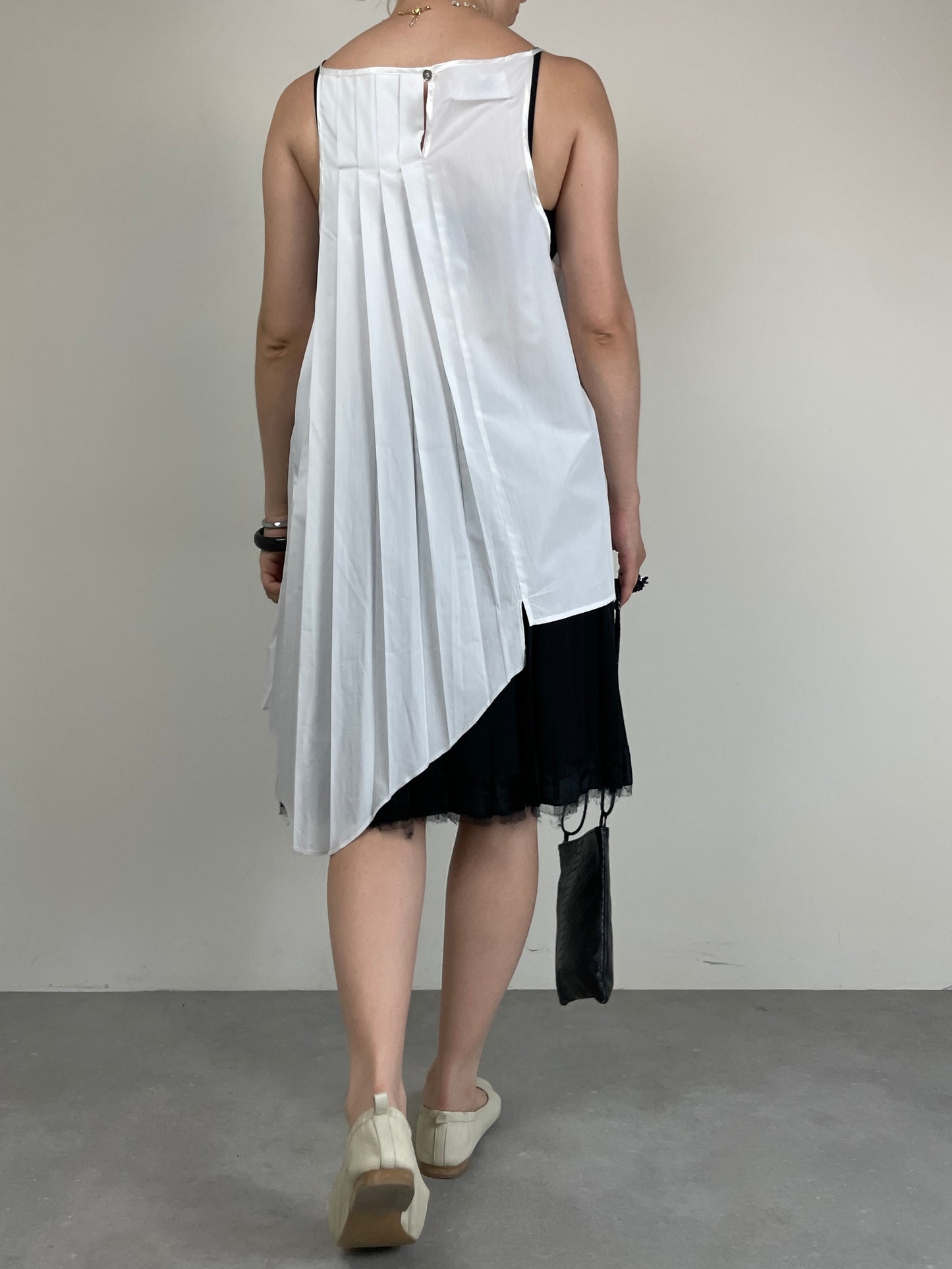 Top asimmetrico MM6 Maison Martin Margiela