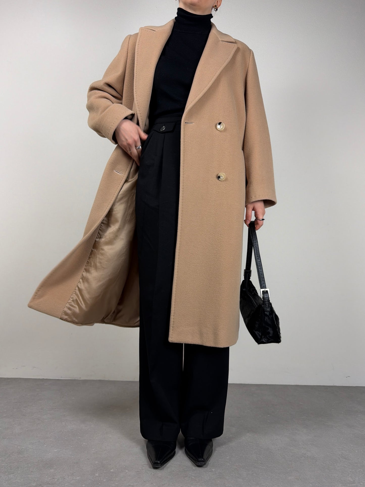 Cinzia Rocca cappotto in lana, lambswool e cashmere color beige