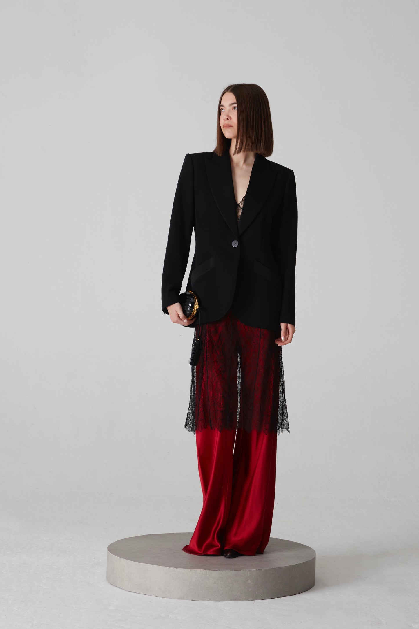 Pantalone in pura seta tagliato in sbieco
