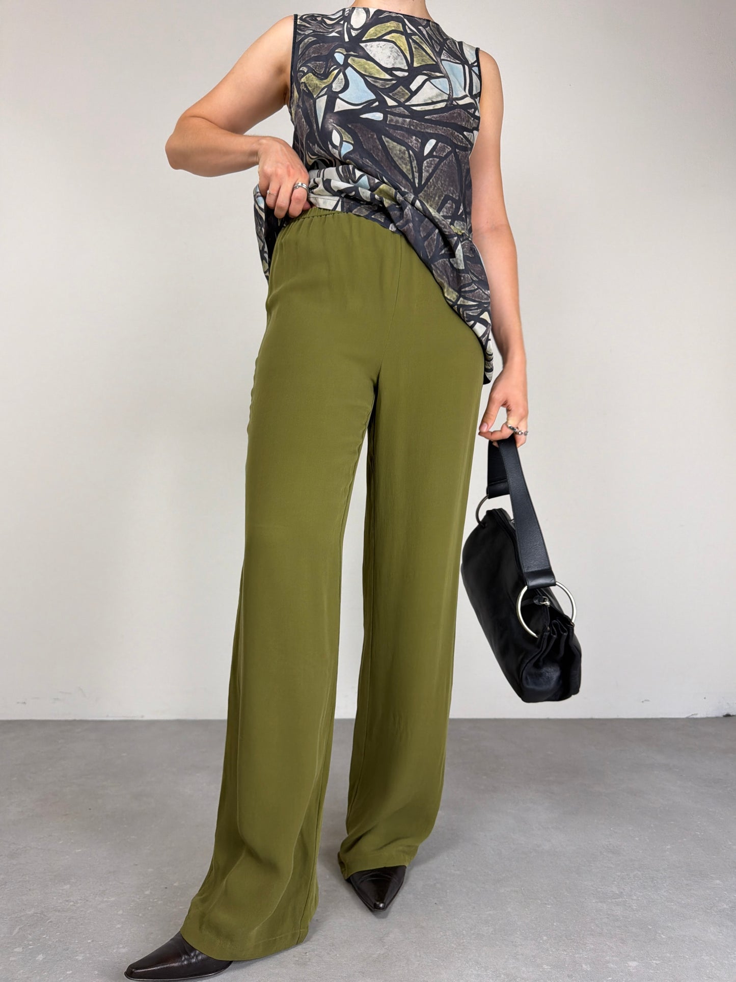 Pantalone vintage in seta verde oliva