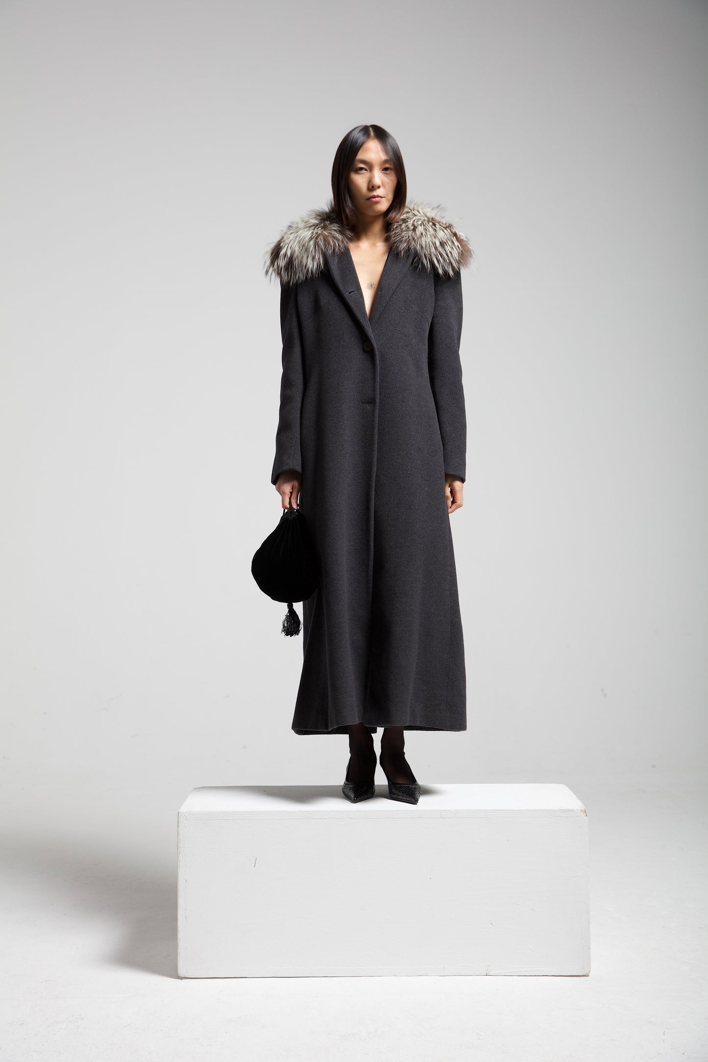 Cappotto in lana e cashmere con collo di volpe