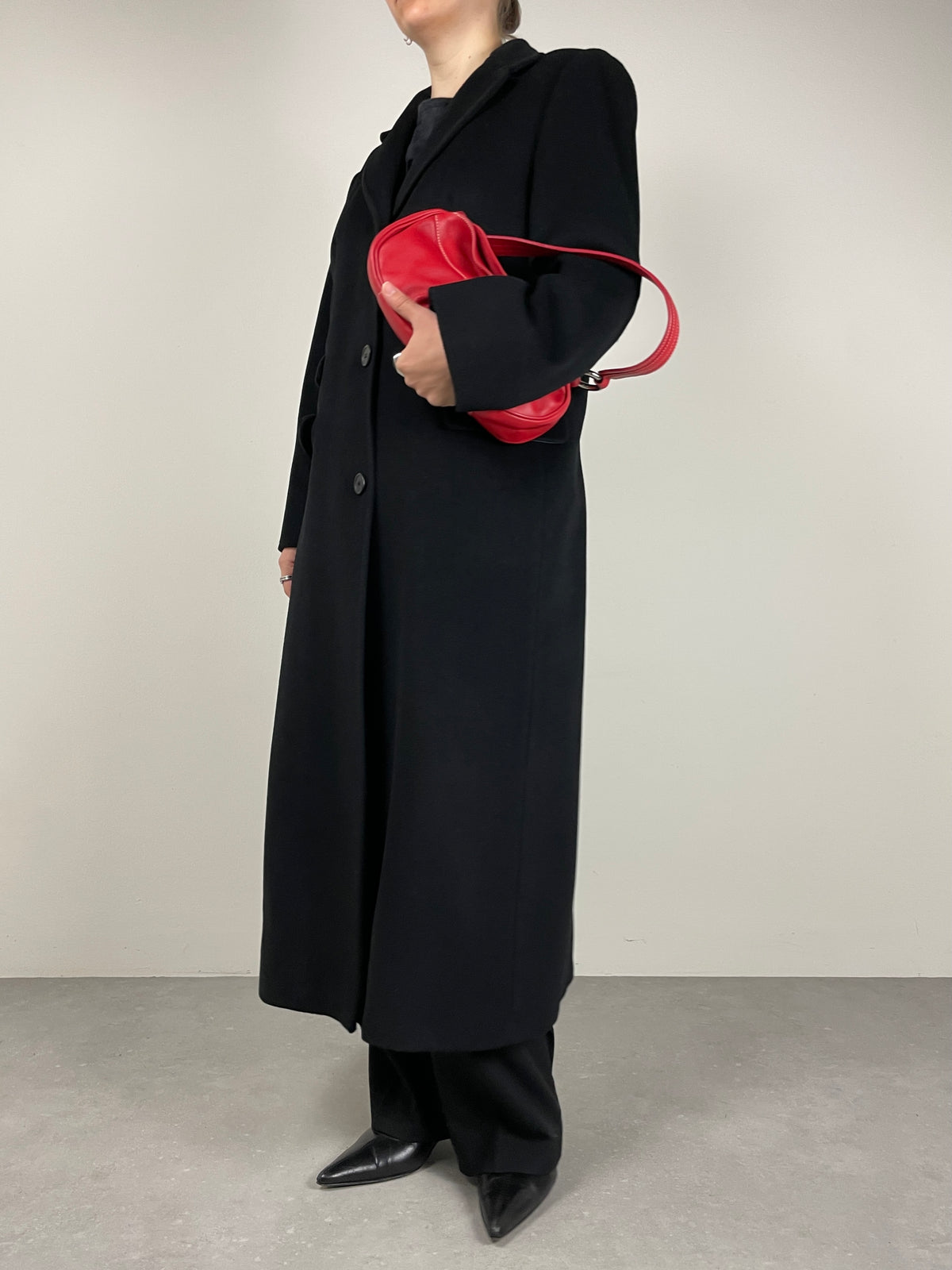 Cappotto lungo nero in beaver di pura lana