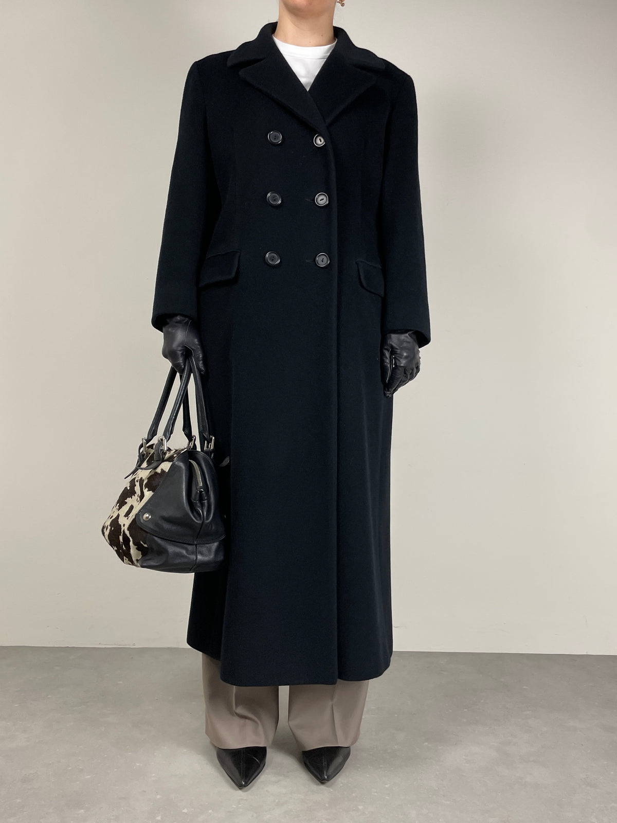 Cappotto lungo doppiopetto in beaver di lana, cashmere e angora