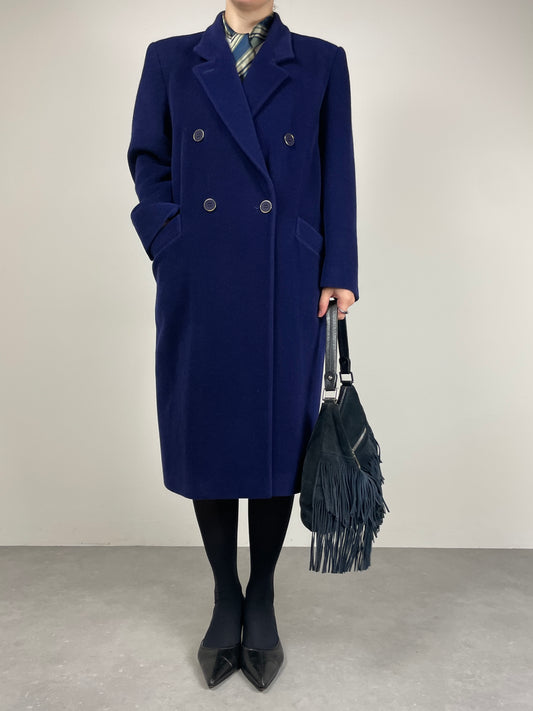 Cappotto vintage color mirtillo, in angora, lana e cashgora tessuto Piacenza