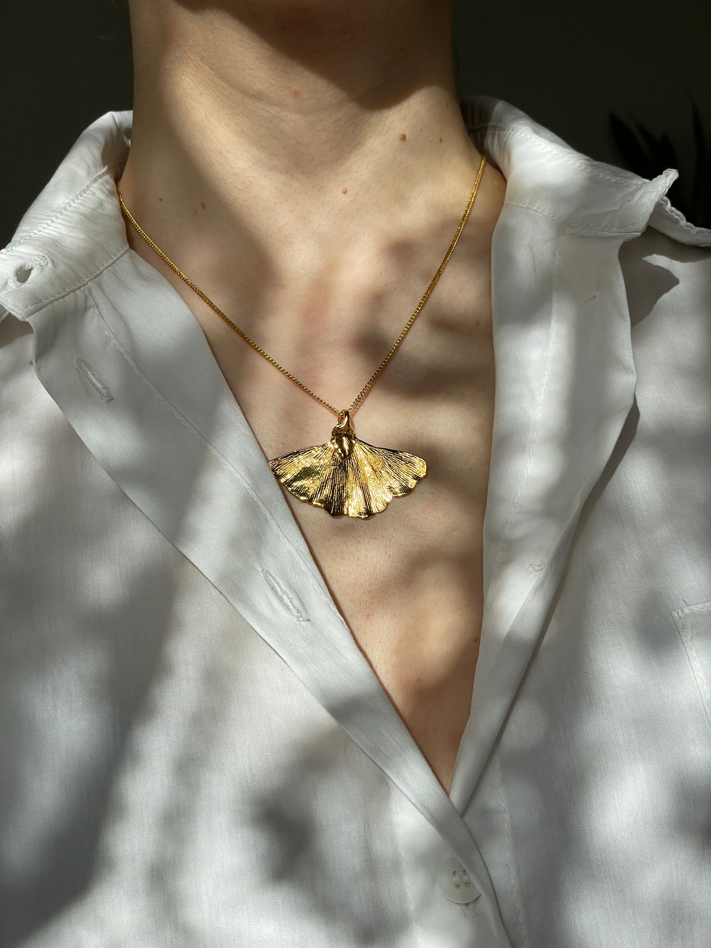 Ginkgo Baloba leaf gold necklace