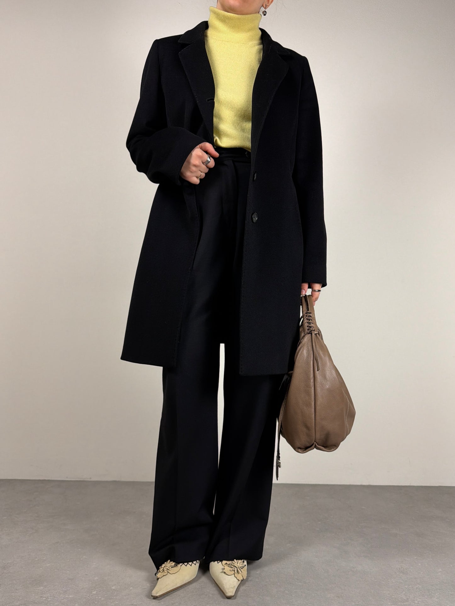 Cappotto in pura lana nera Loro Piana by Cinzia Rocca