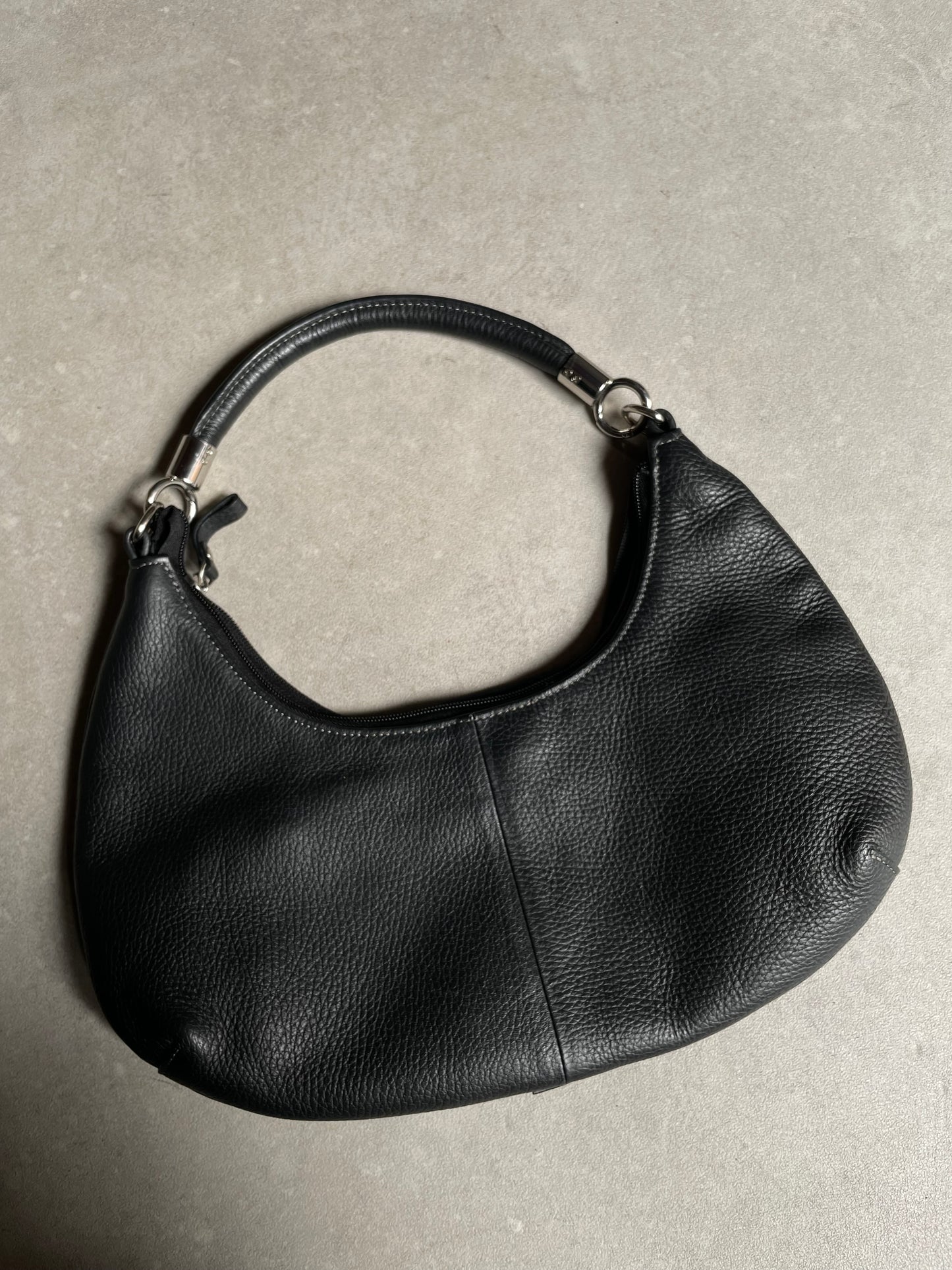 Black hobo leather bag