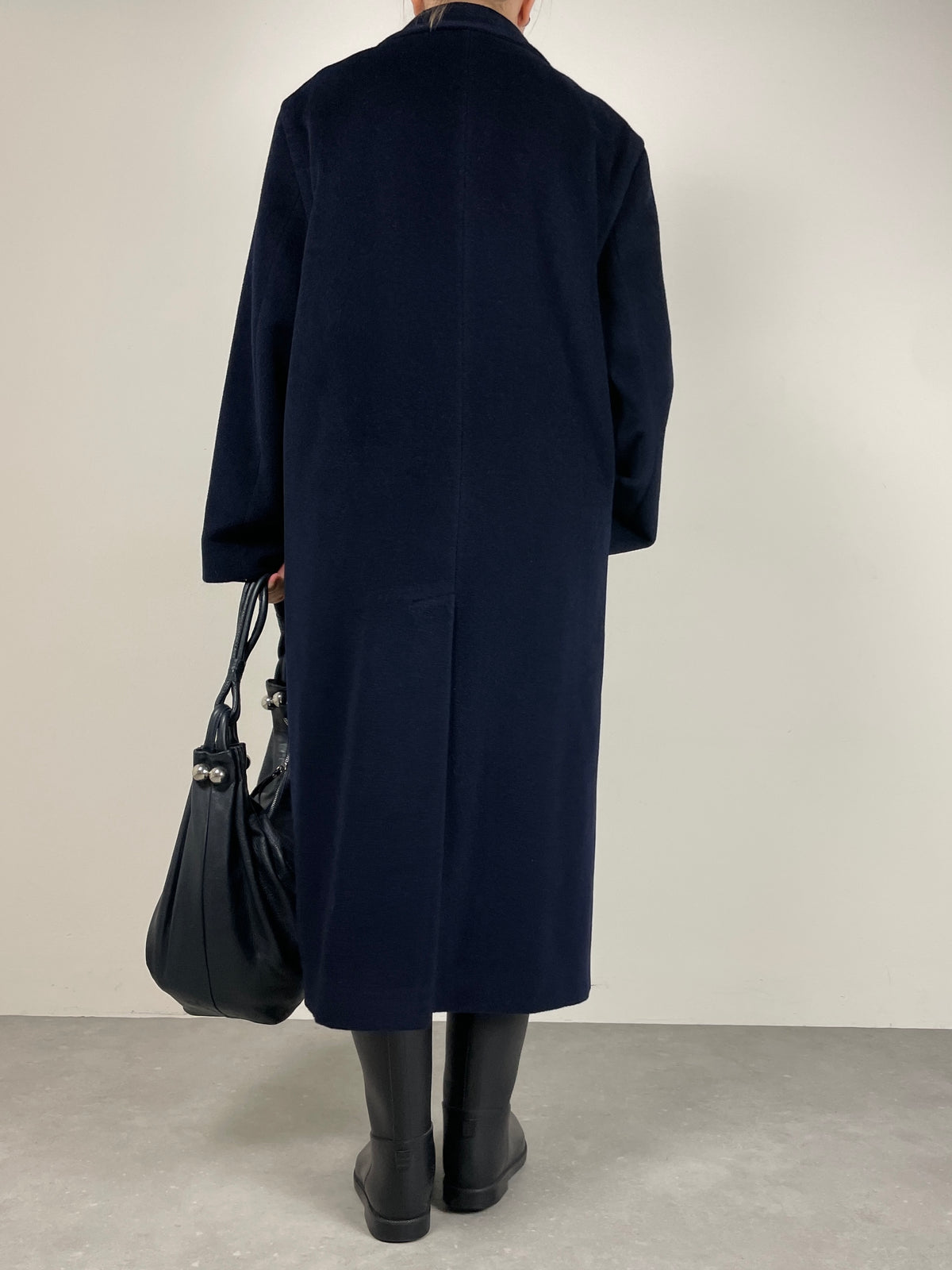 Cappotto a doppiopetto lungo blu in lana made in Italy