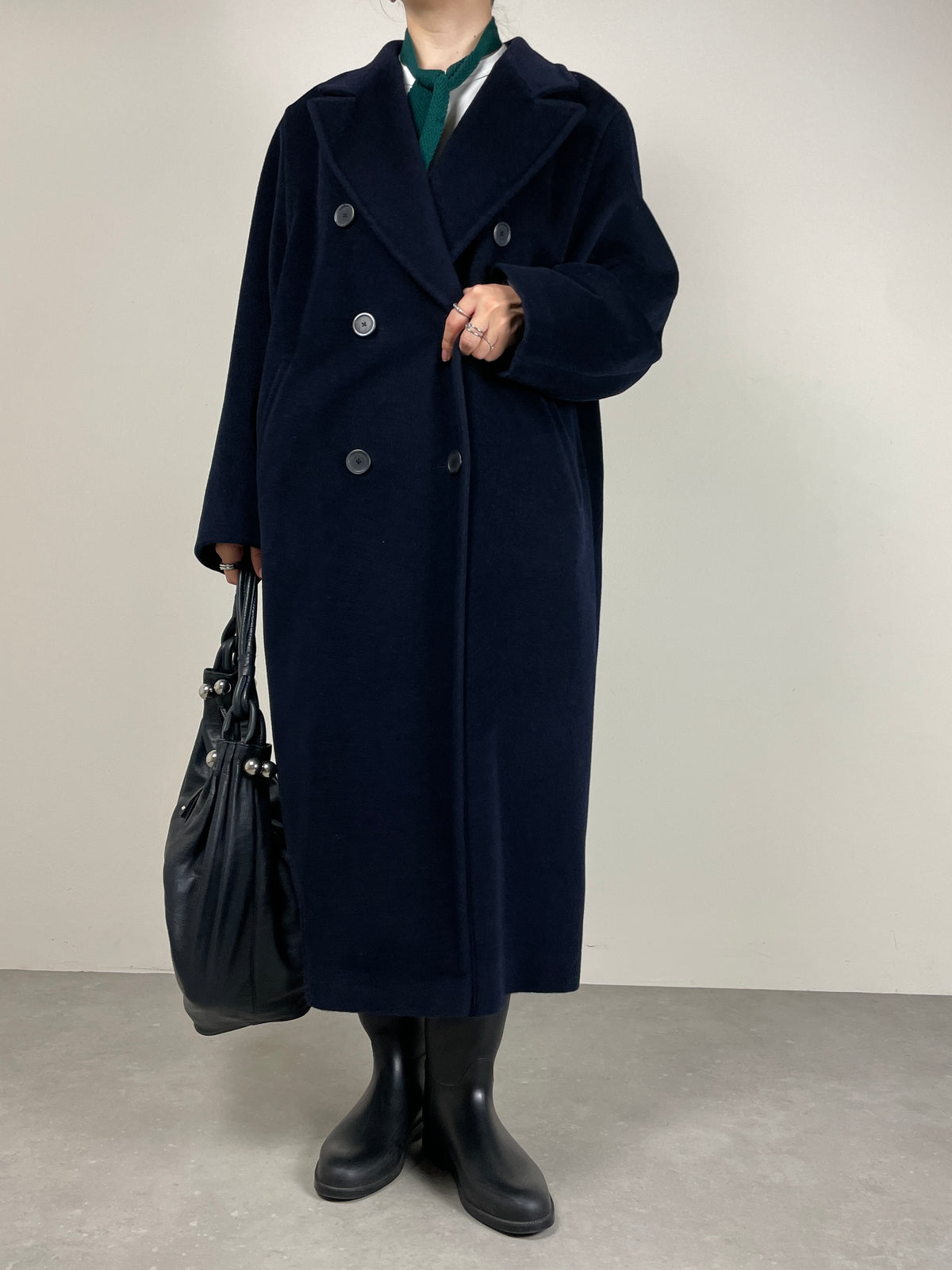 Cappotto a doppiopetto lungo blu in lana made in Italy