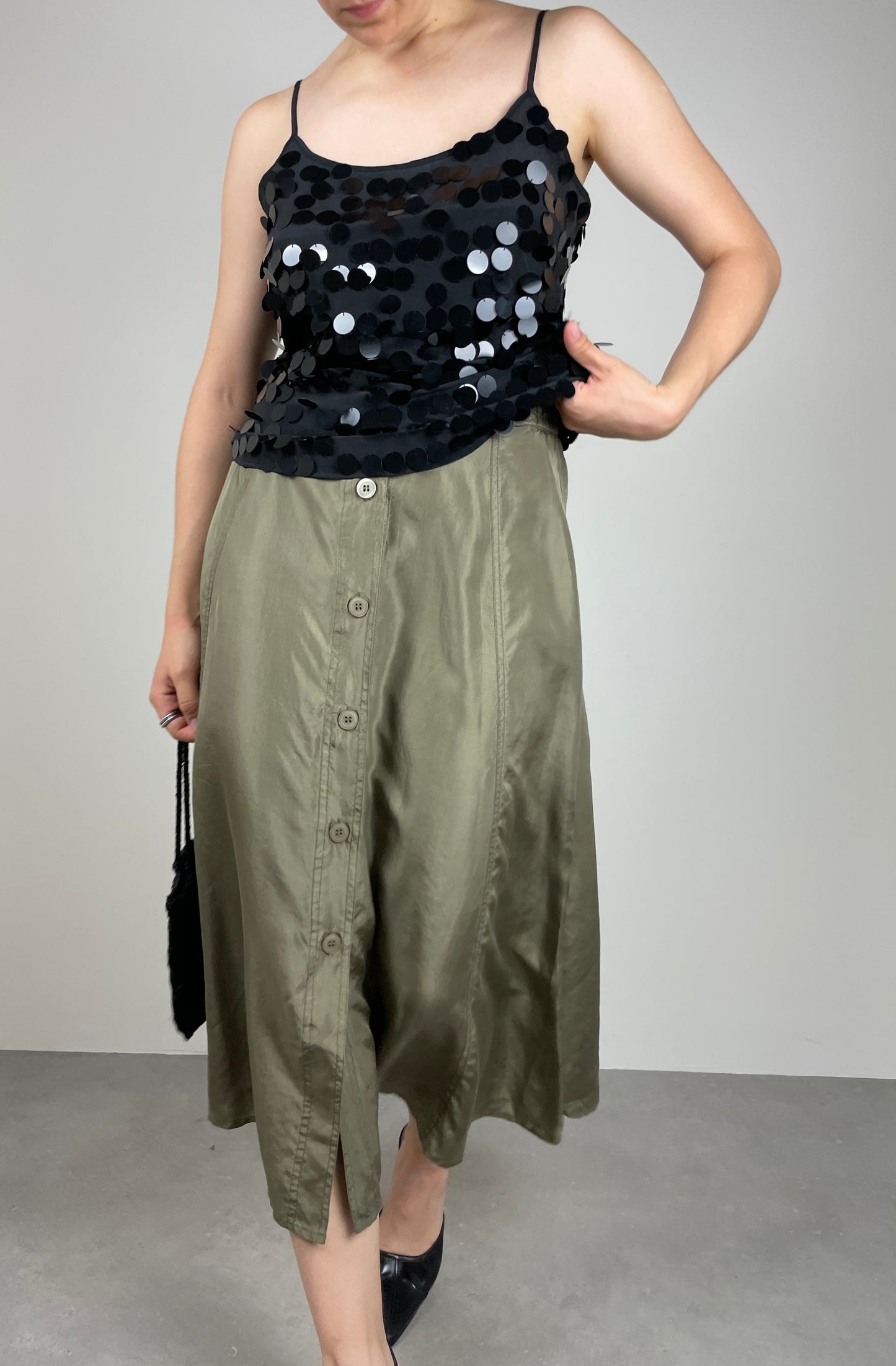 Top in seta con paillettes