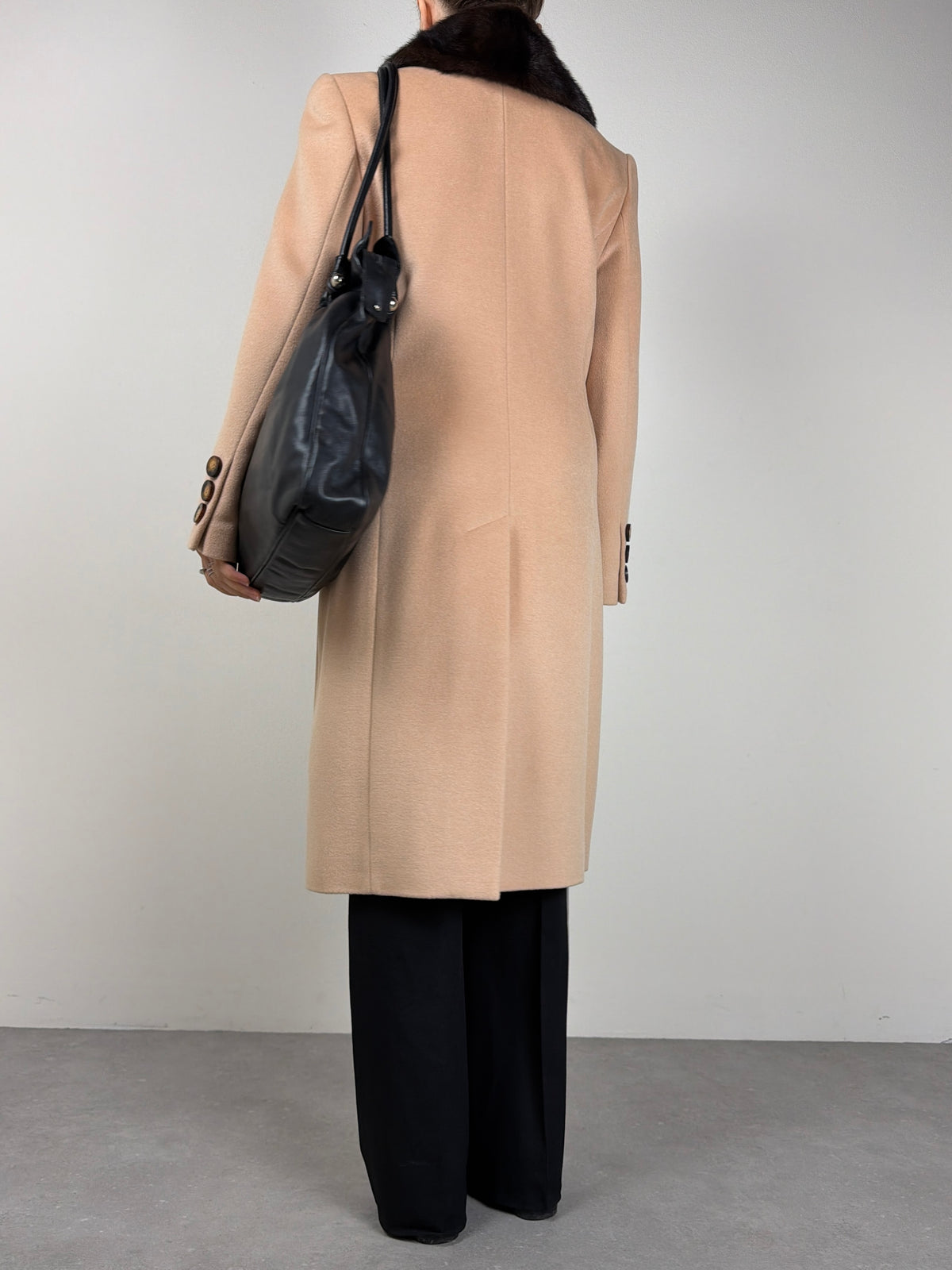 Cappotto vintage a doppiopetto in lana cashmere e angora