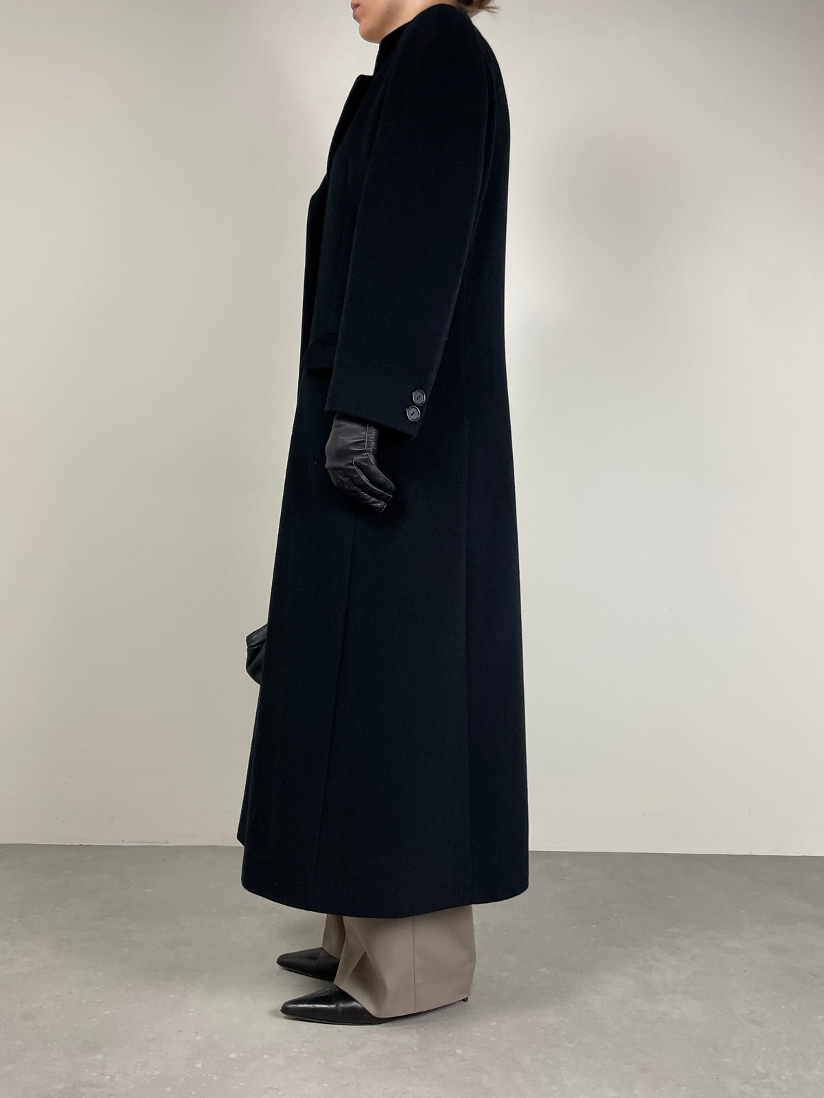 Cappotto lungo doppiopetto in beaver di lana, cashmere e angora