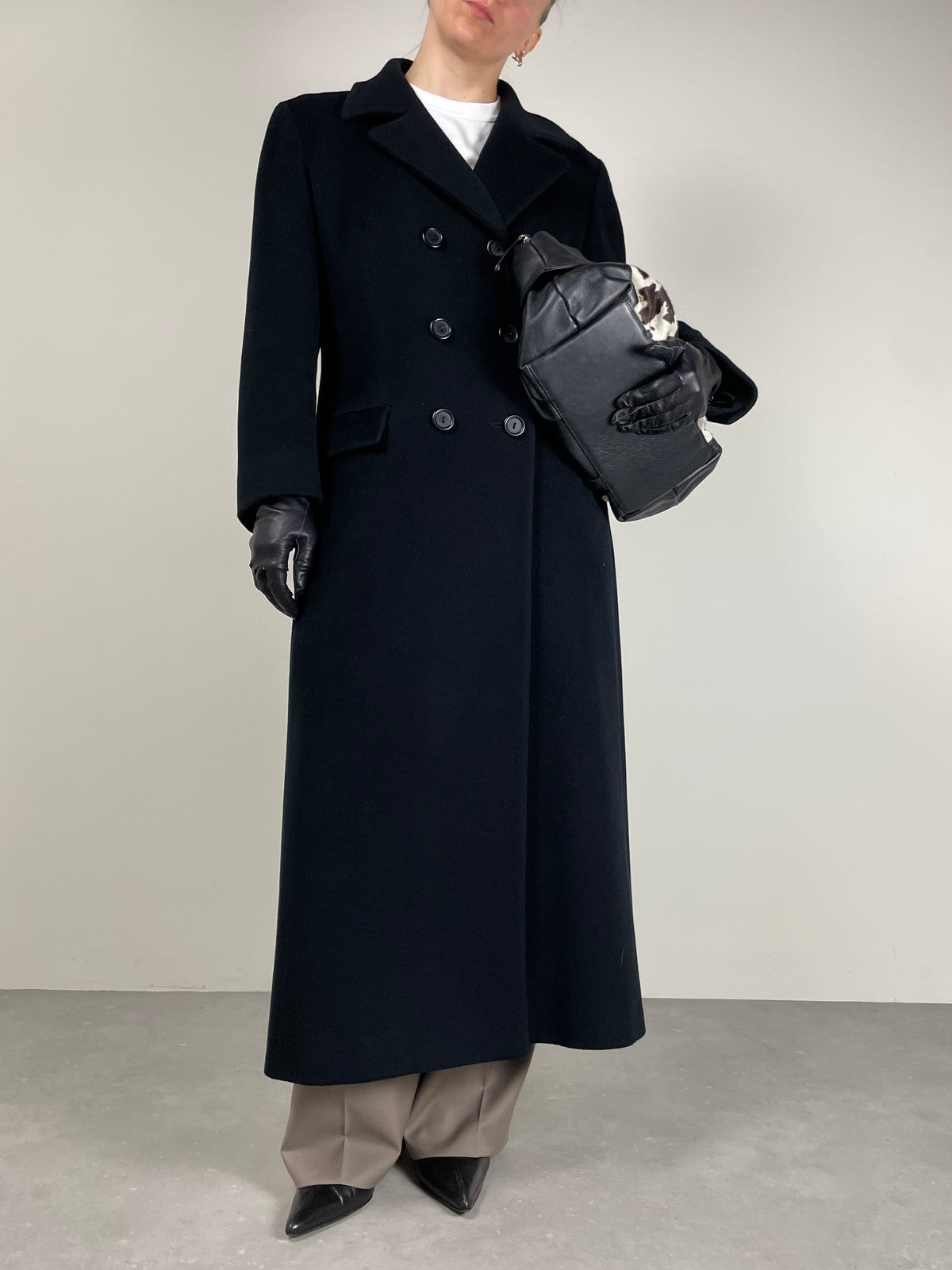Cappotto lungo doppiopetto in beaver di lana, cashmere e angora