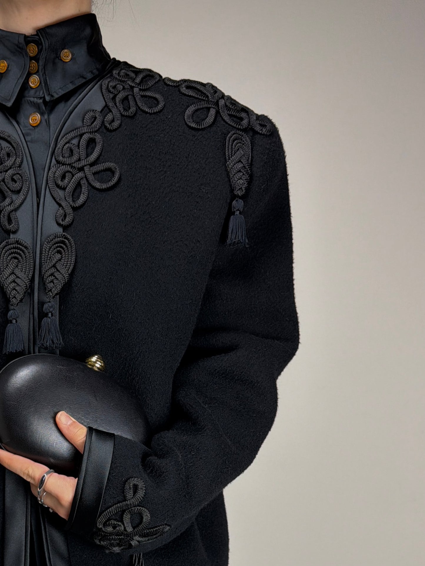 Giacca vintage in panno di lana con passamanerie