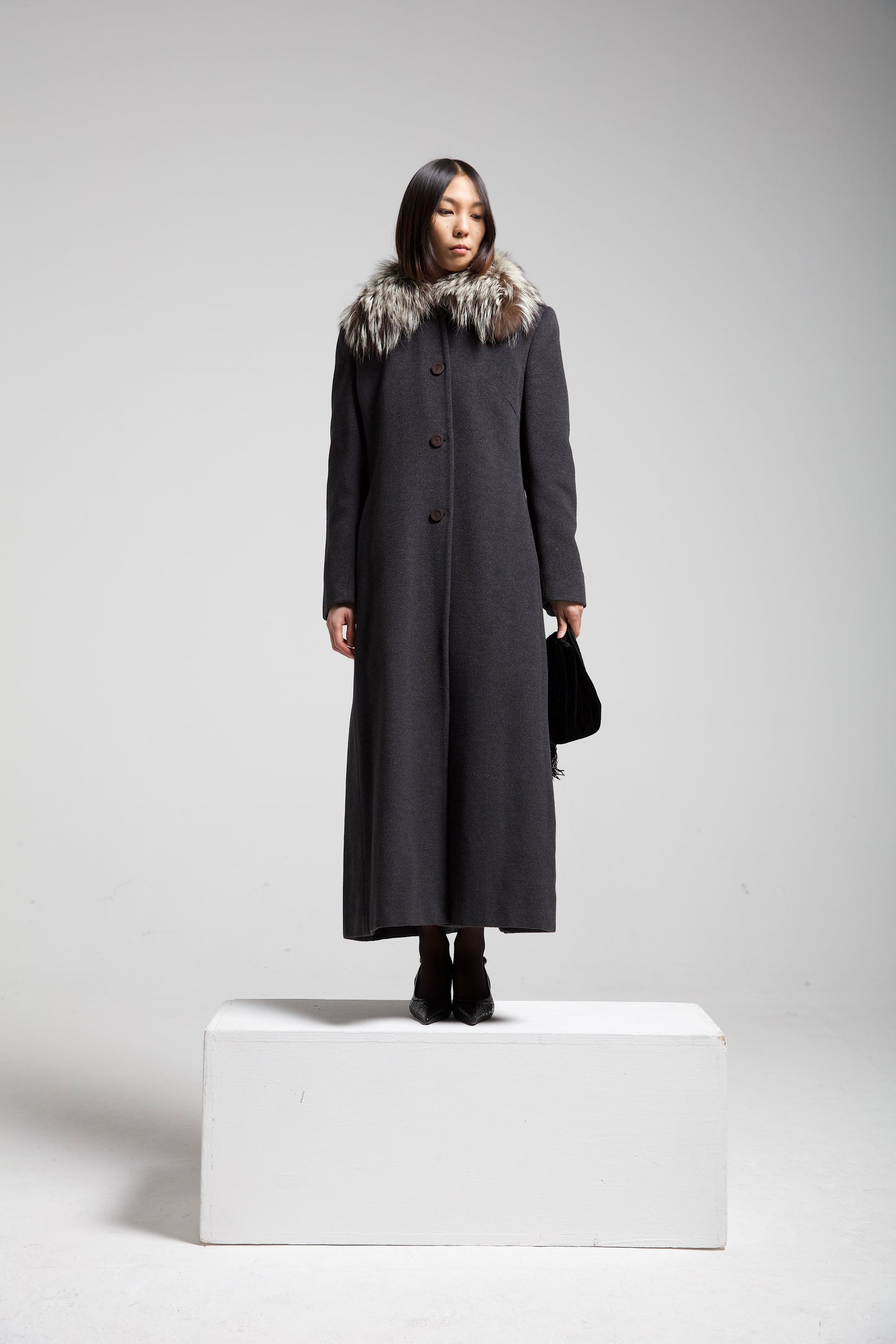 Cappotto in lana e cashmere con collo di volpe