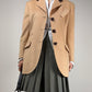Blazer sartoriale in lana e cashmere con inserti in pelle scamosciata