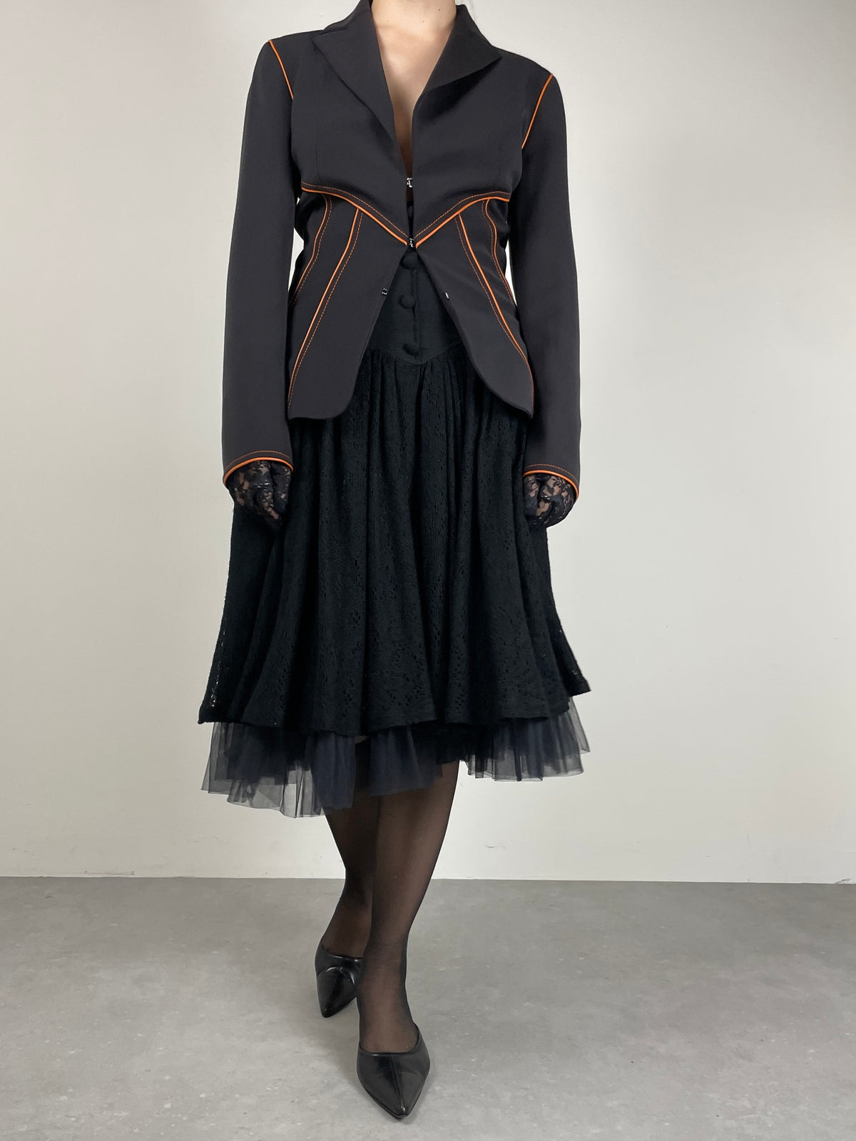 Blazer strutturato con profili in pelle arancione