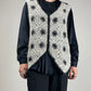 Gilet fatto a mano in lana con fiori e perline