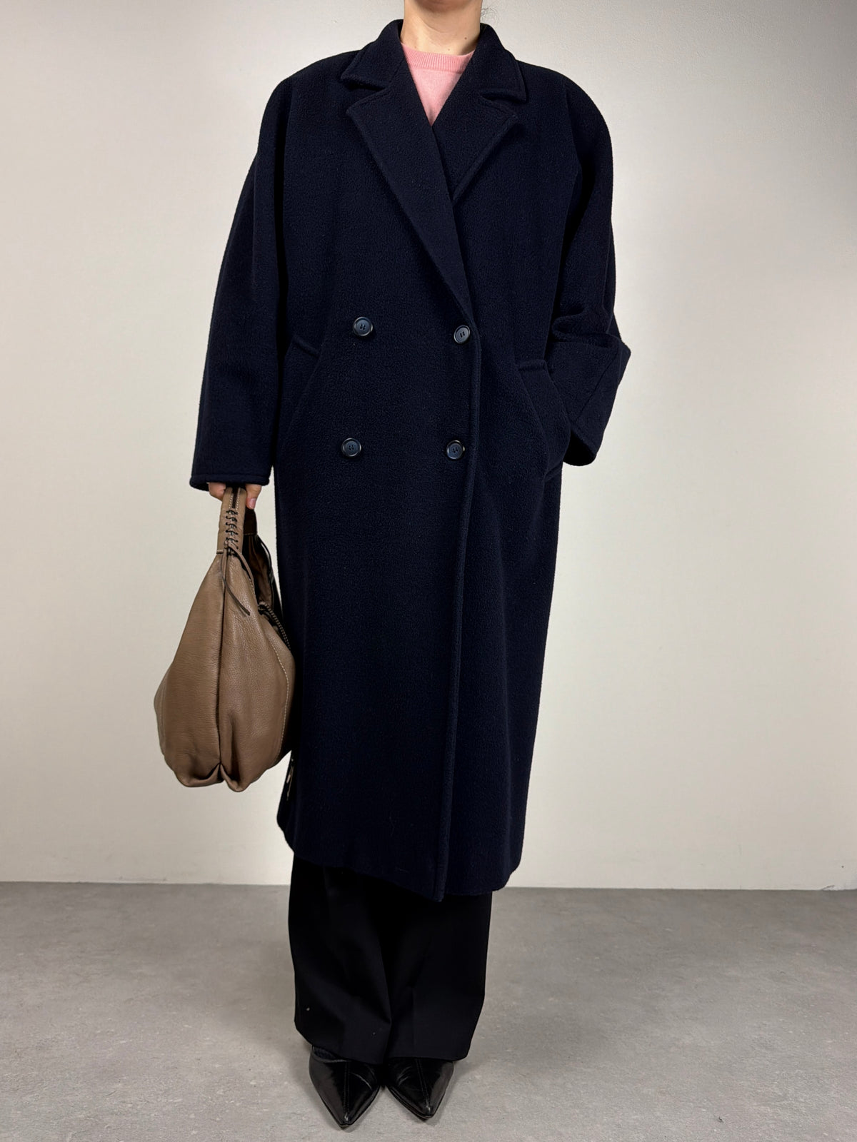 Cappotto blu a doppiopetto in lana e cashmere