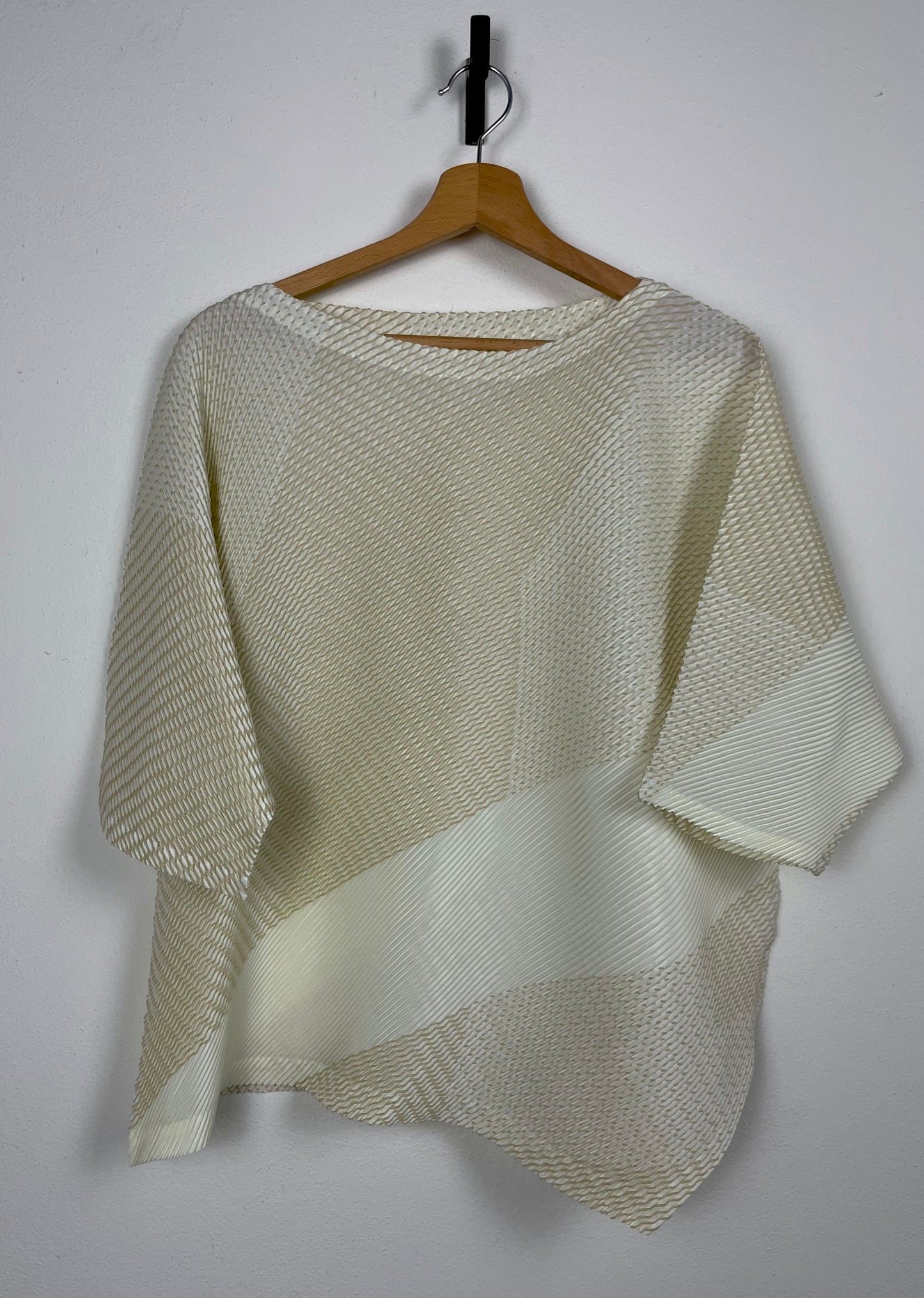 Issey Miyake top