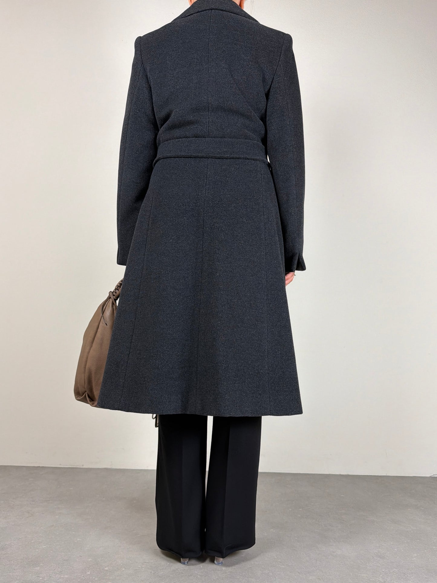 Cappotto in lana, angora e seta color grigio made in Italy