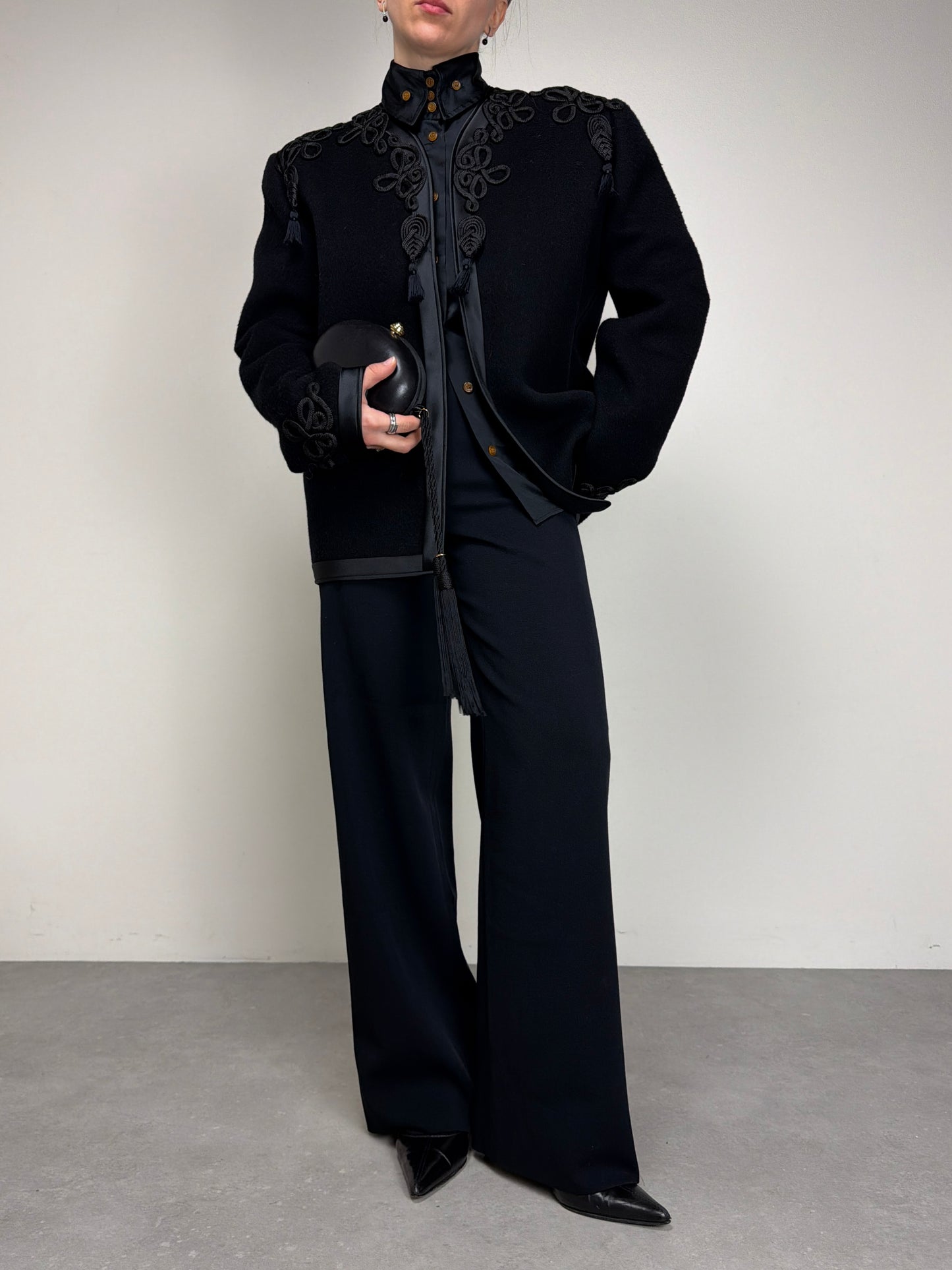 Giacca vintage in panno di lana con passamanerie