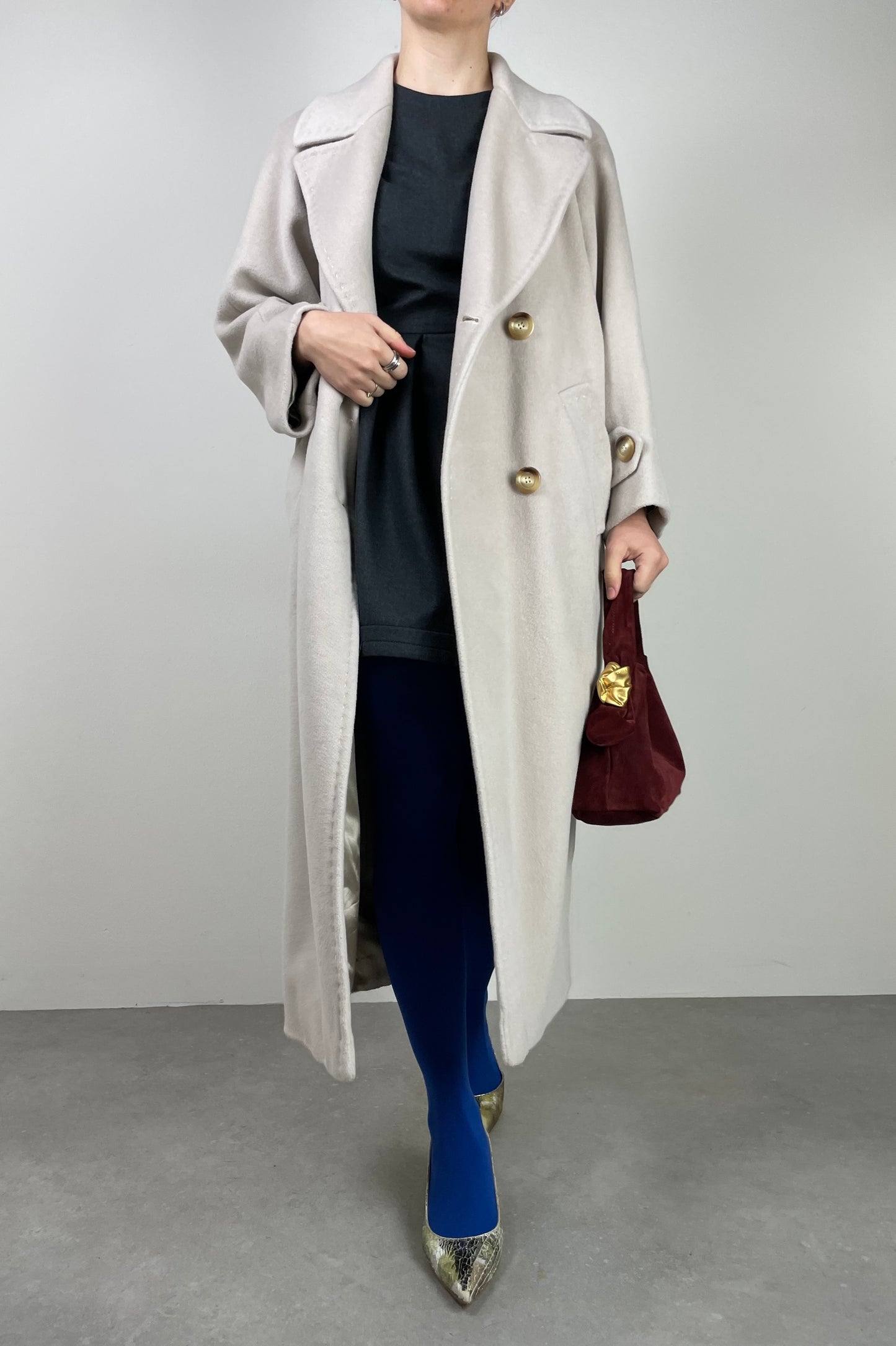 Seashell wool coat