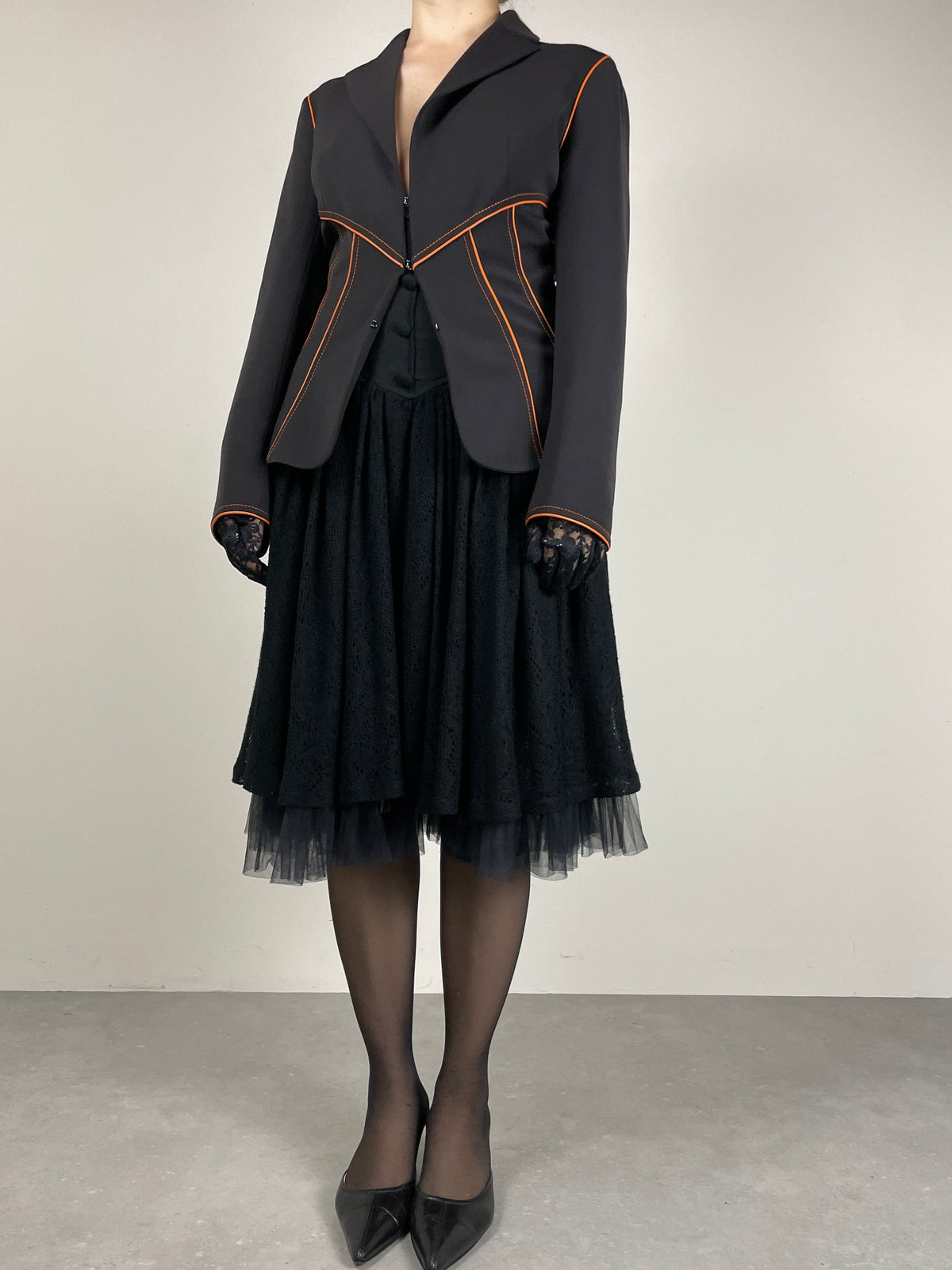 Blazer strutturato con profili in pelle arancione