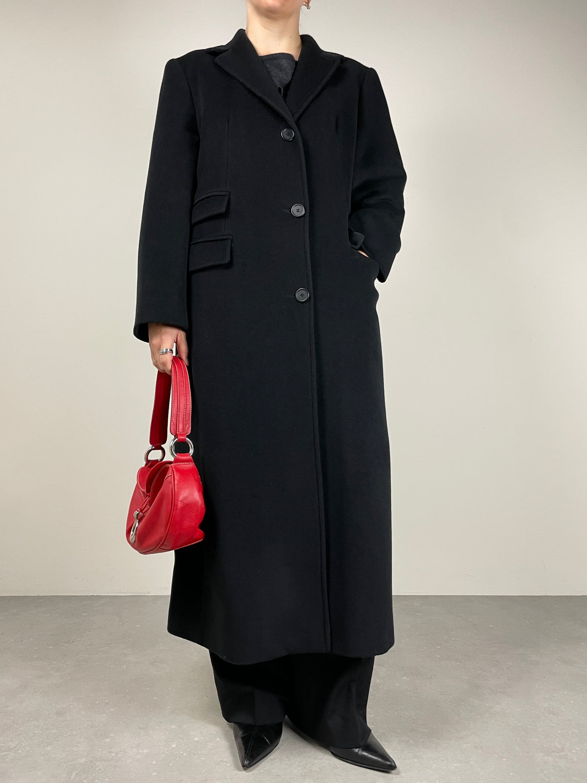 Cappotto lungo nero in beaver di pura lana