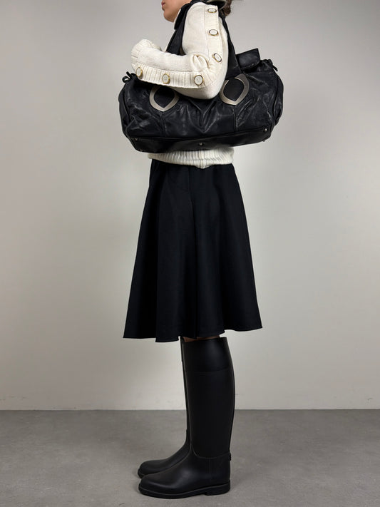 Borsa da spalla in pelle con dettagli in metallo