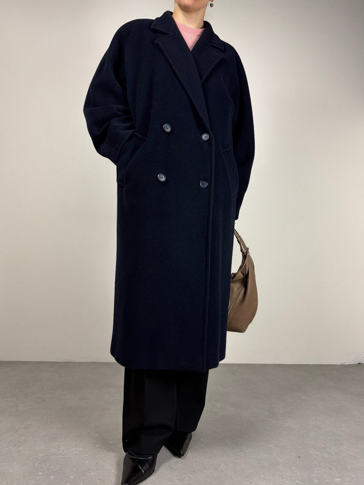 Cappotto blu a doppiopetto in lana e cashmere