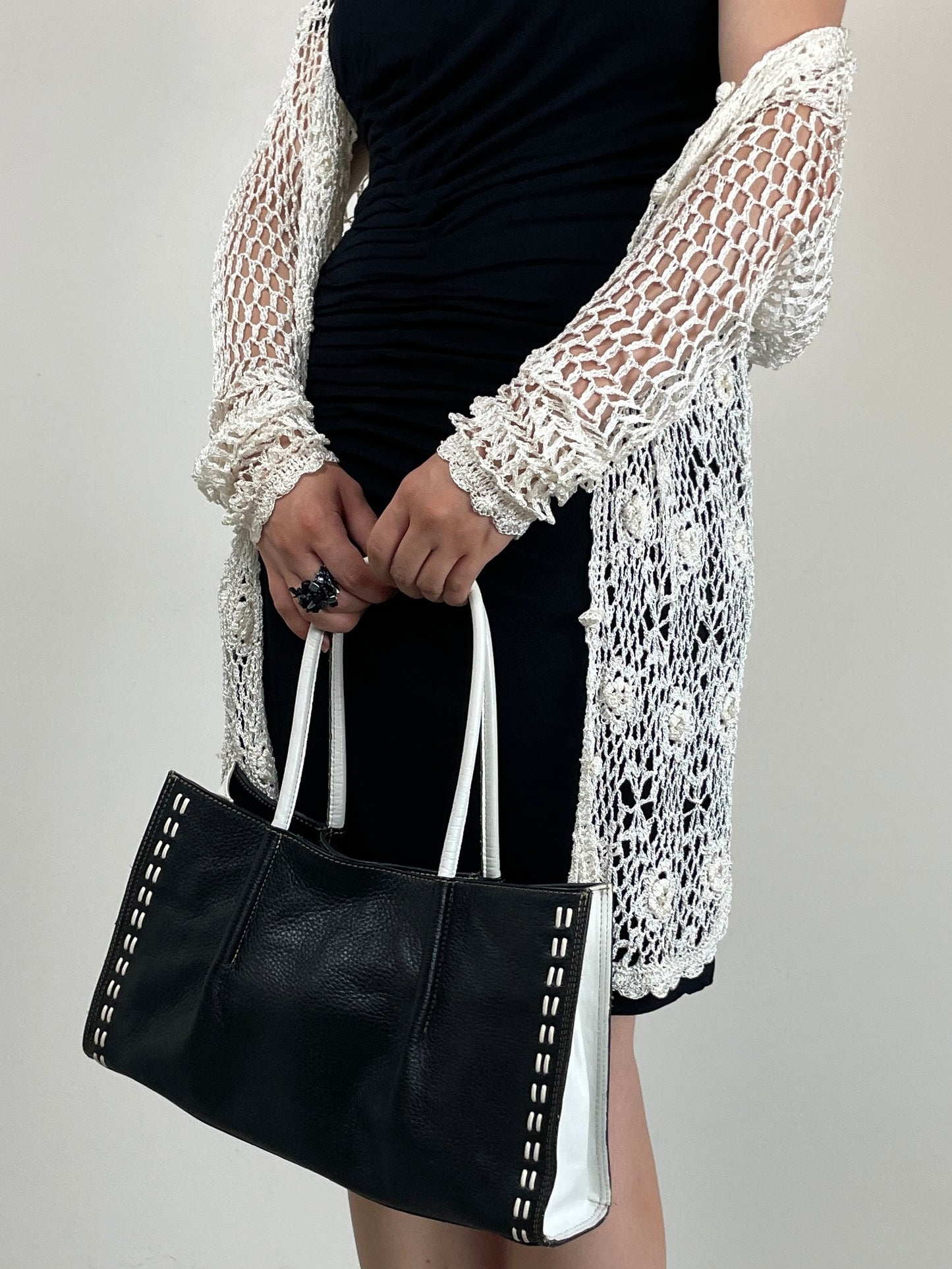 Cardigan all’uncinetto con motivo floreale