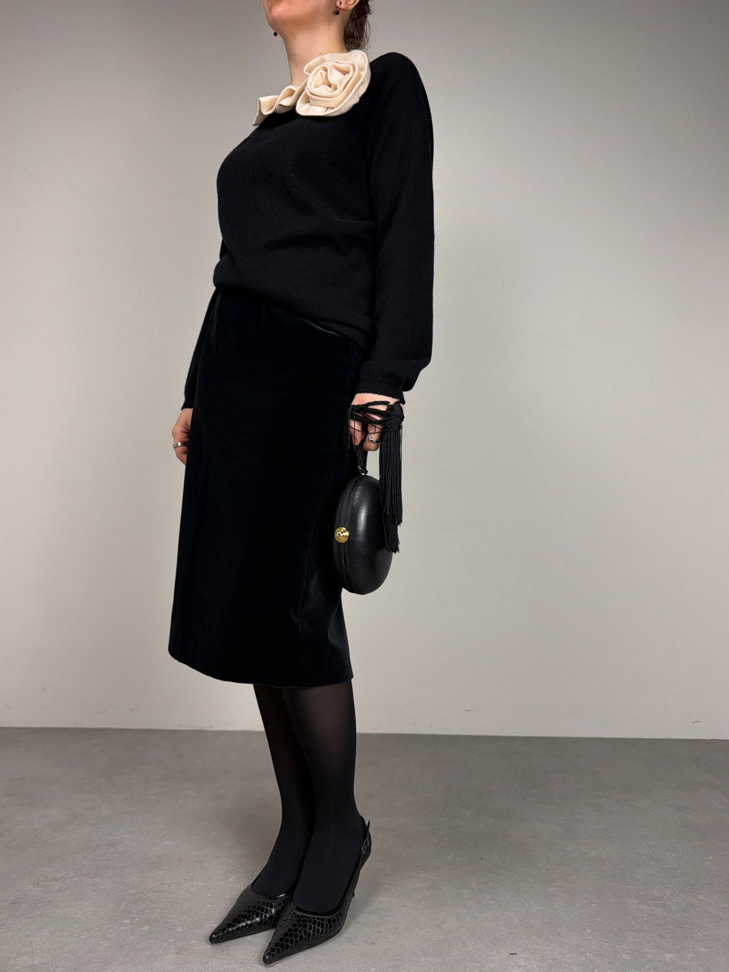 Valentino Cachemire Couture maglioncino in con fiore sullo scollo