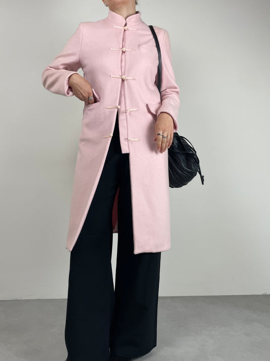 Cappottino in lana e cashmere dallo stile orientale