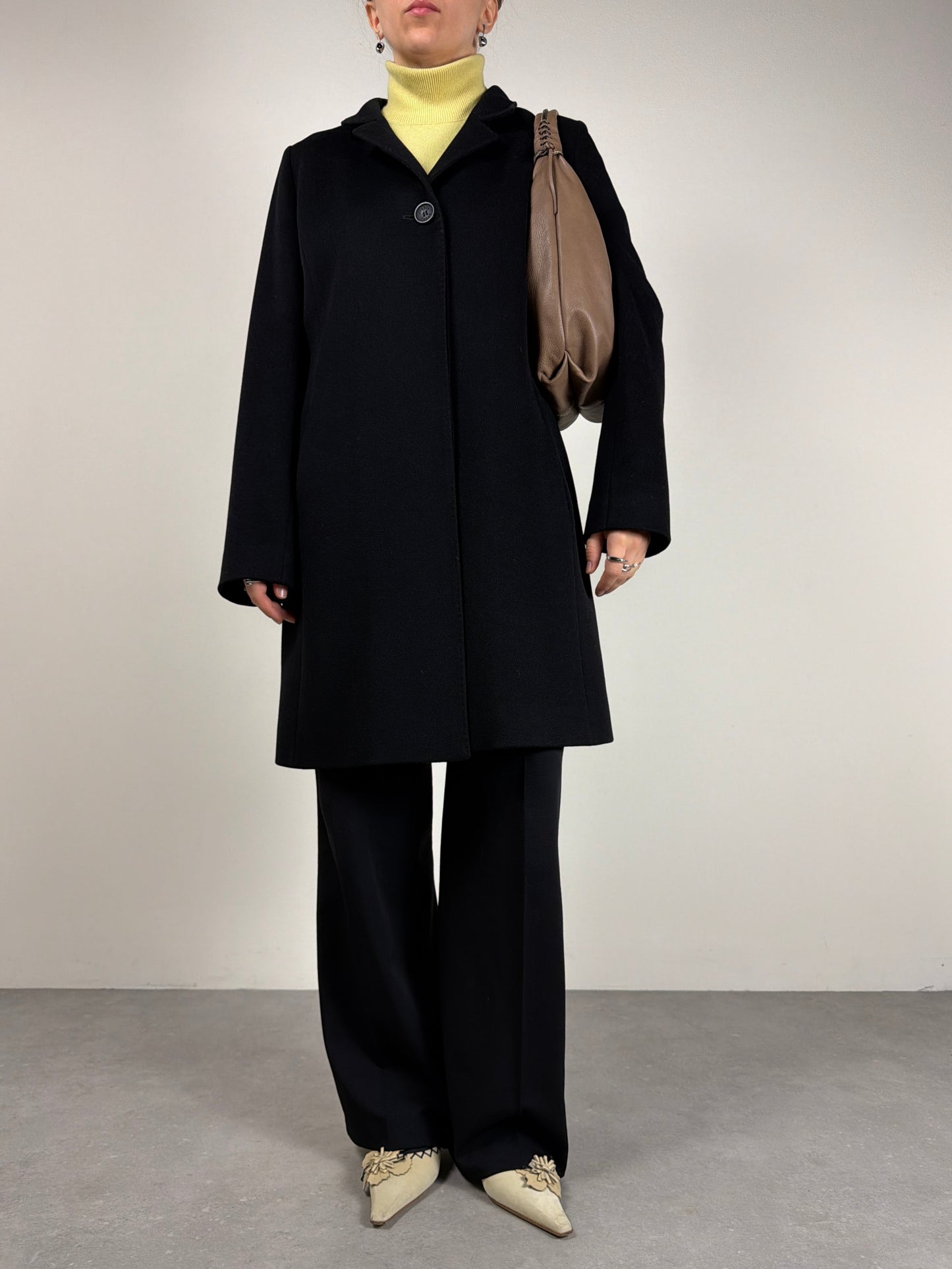 Cappotto in pura lana nera Loro Piana by Cinzia Rocca