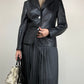 Blazer in vera pelle blu notte con bottoni in madreperla
