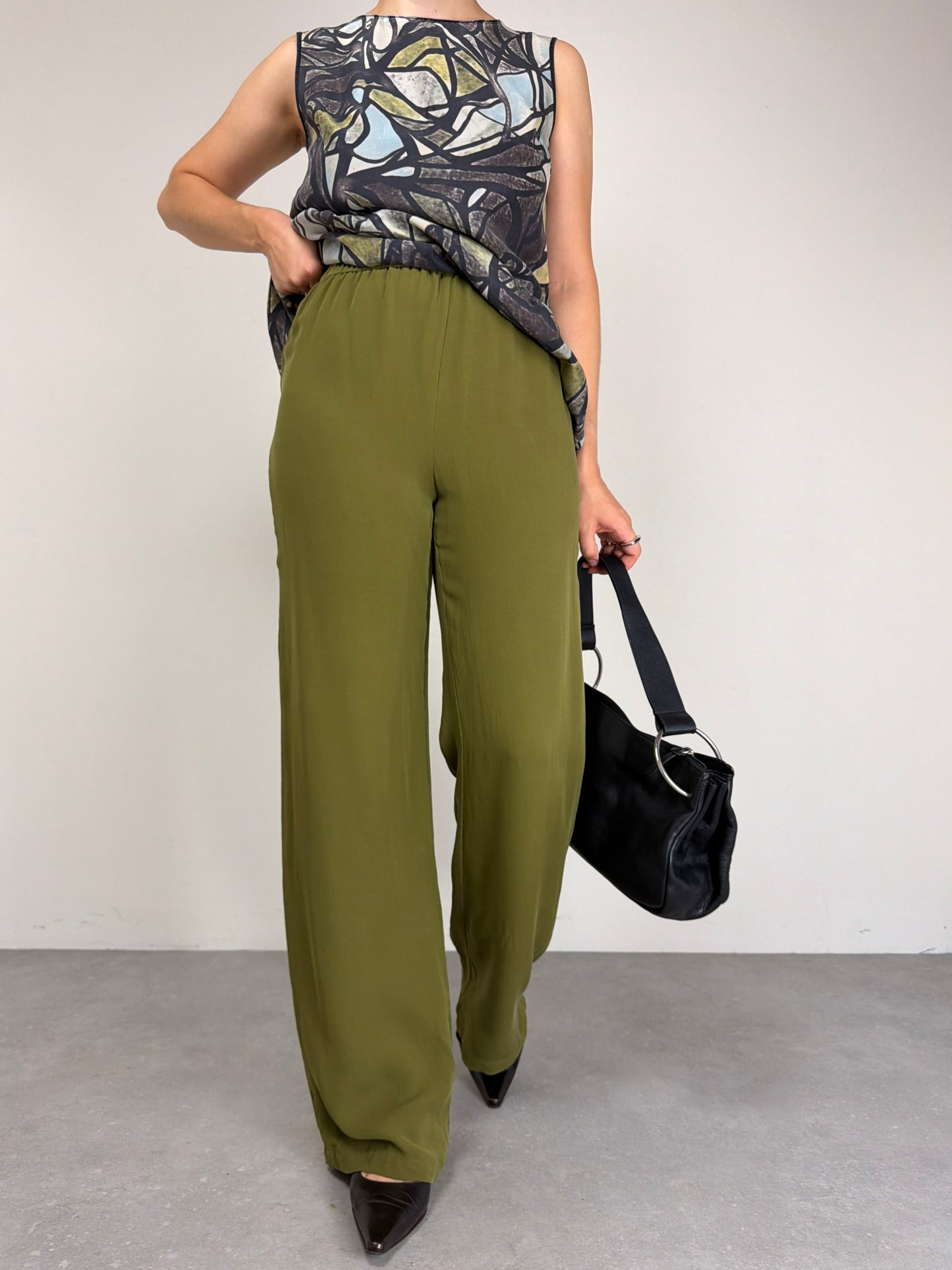 Pantalone vintage in seta verde oliva